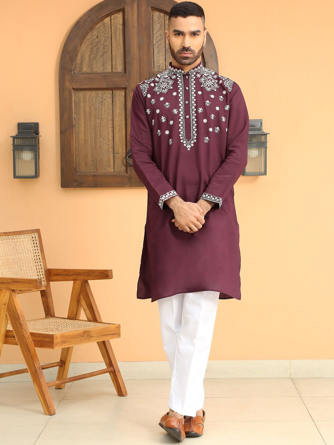 KRAFT INDIA LUXE Men Ethnic Motifs Embroidered Regular Sequinned Kurta with Trousers, Purple
KRAFT INDIA LUXE Men Ethnic Motifs Embroidered Regular Sequinned Kurta with Trousers, Purple