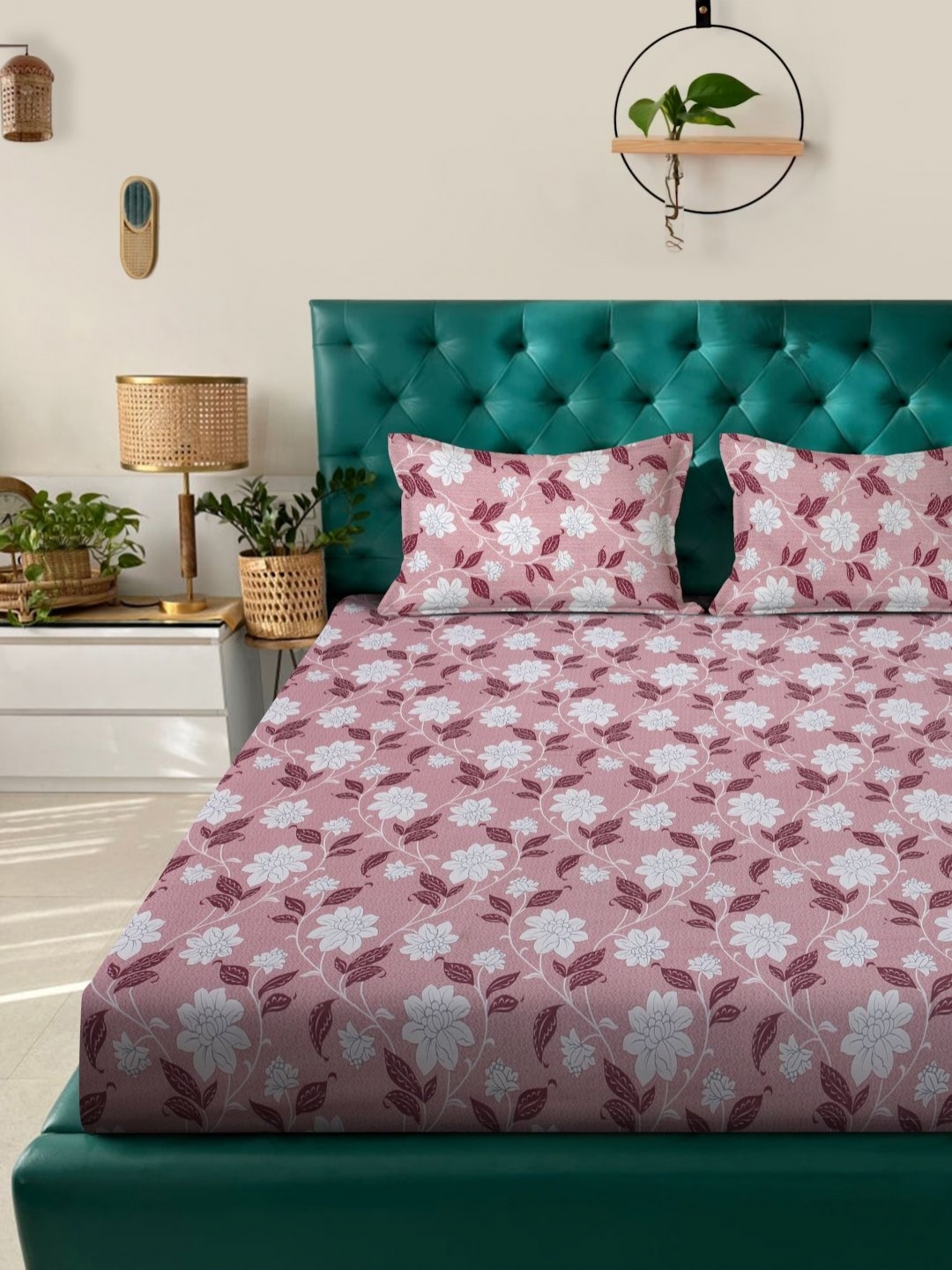 Myntra Elegant Homes Pink Floral Printed 400 TC Cotton King Bedsheet Set 2.50 m x 2.25 m
Myntra Elegant Homes Pink Floral Printed 400 TC Cotton King Bedsheet Set 2.50 m x 2.25 m