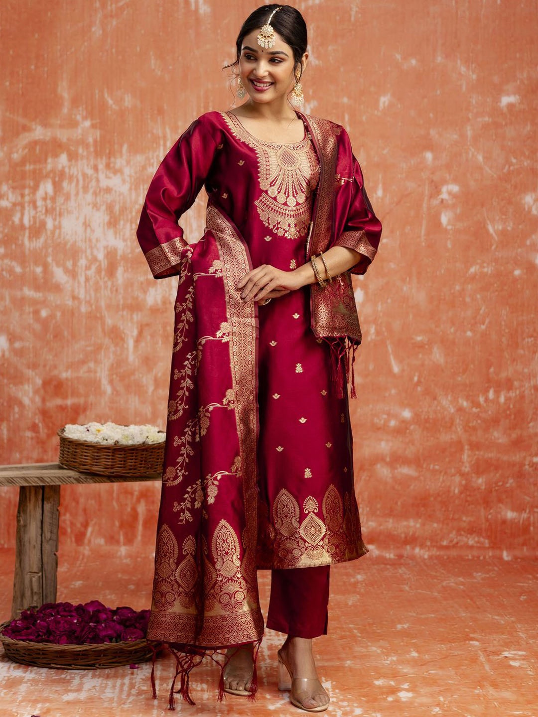 VredeVogel Women Embroidered Regular Gotta Patti Kurta with Trousers & With Dupatta, Maroon
VredeVogel Women Embroidered Regular Gotta Patti Kurta with Trousers & With Dupatta, Maroon