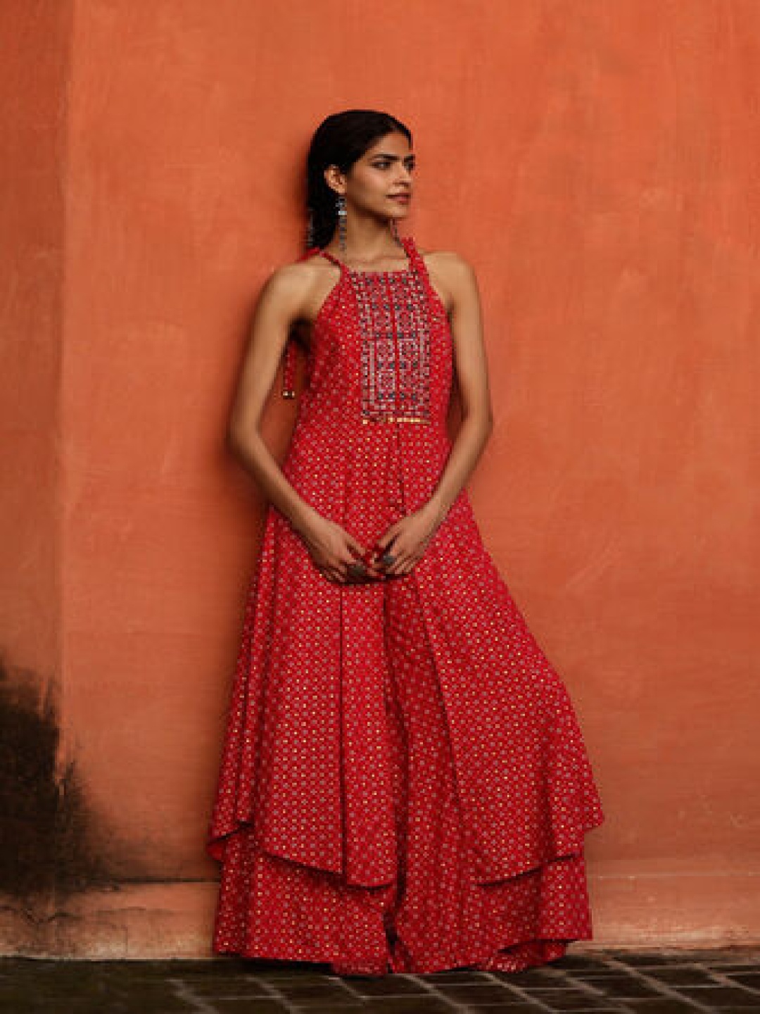 Global Desi Women Ethnic Motifs Embroidered Panelled Thread Work Kurta with Palazzos, Red
Global Desi Women Ethnic Motifs Embroidered Panelled Thread Work Kurta with Palazzos, Red