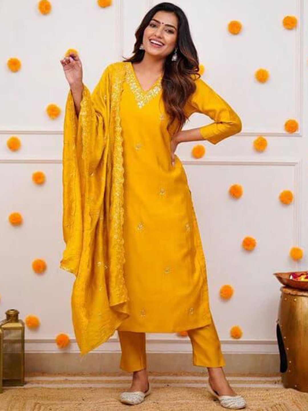 ANVERI TEXTILE Women Embroidered Regular Pure Cotton Kurta with Pyjamas & With Dupatta, Yellow
ANVERI TEXTILE Women Embroidered Regular Pure Cotton Kurta with Pyjamas & With Dupatta, Yellow