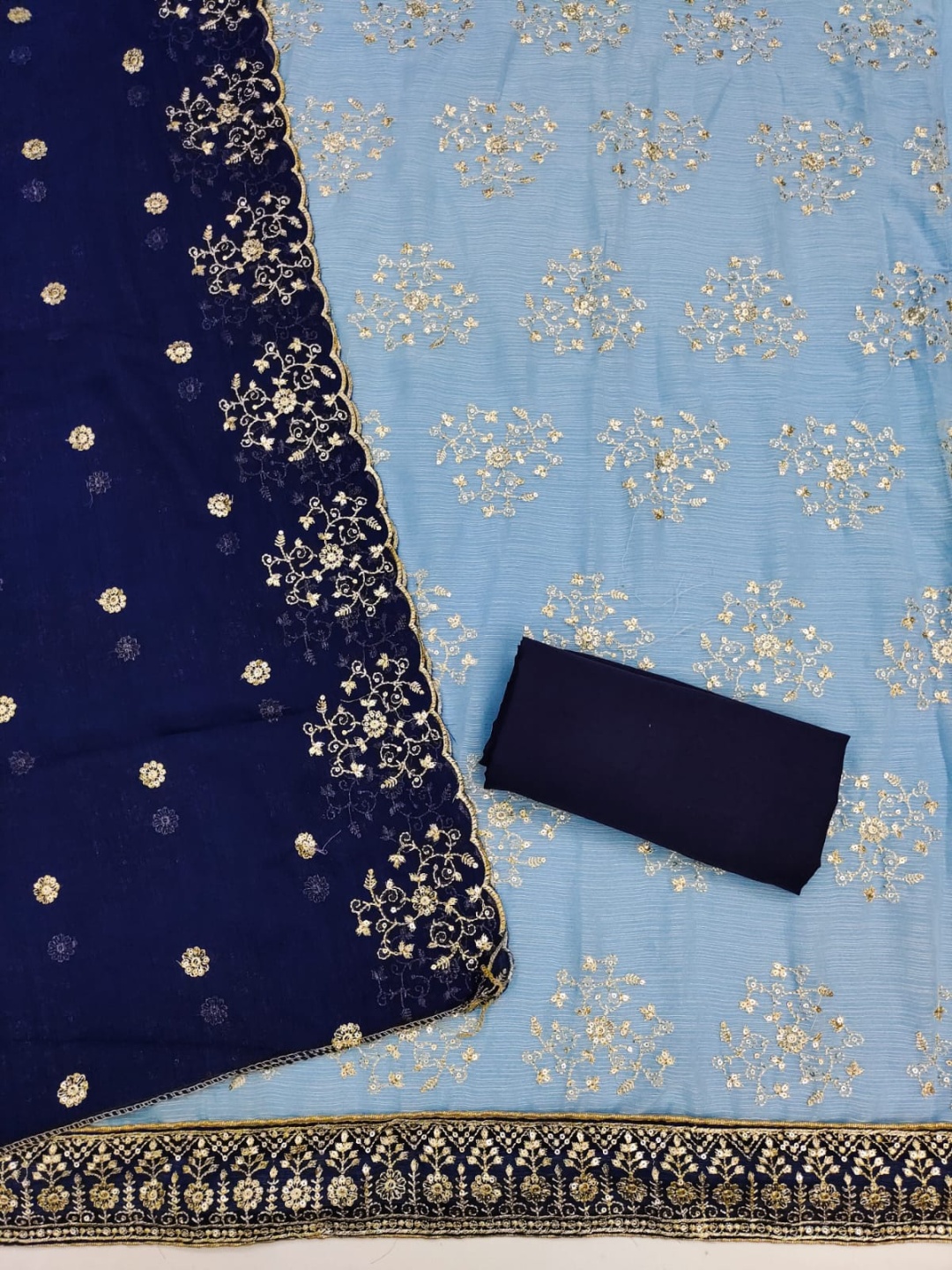 SWARNGANGA TEX Floral Embroidered Sequinned Georgette Unstitched Dress Material, Blue
SWARNGANGA TEX Floral Embroidered Sequinned Georgette Unstitched Dress Material, Blue