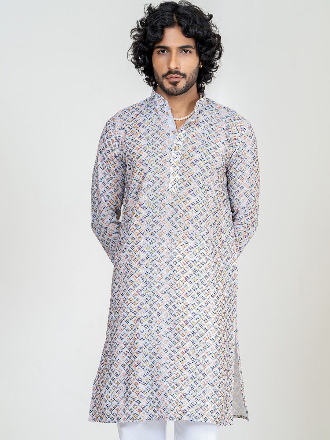 Tistabene Geometric Printed Mandarin Collar Thread Work Handloom Straight Kurta, White
Tistabene Geometric Printed Mandarin Collar Thread Work Handloom Straight Kurta, White