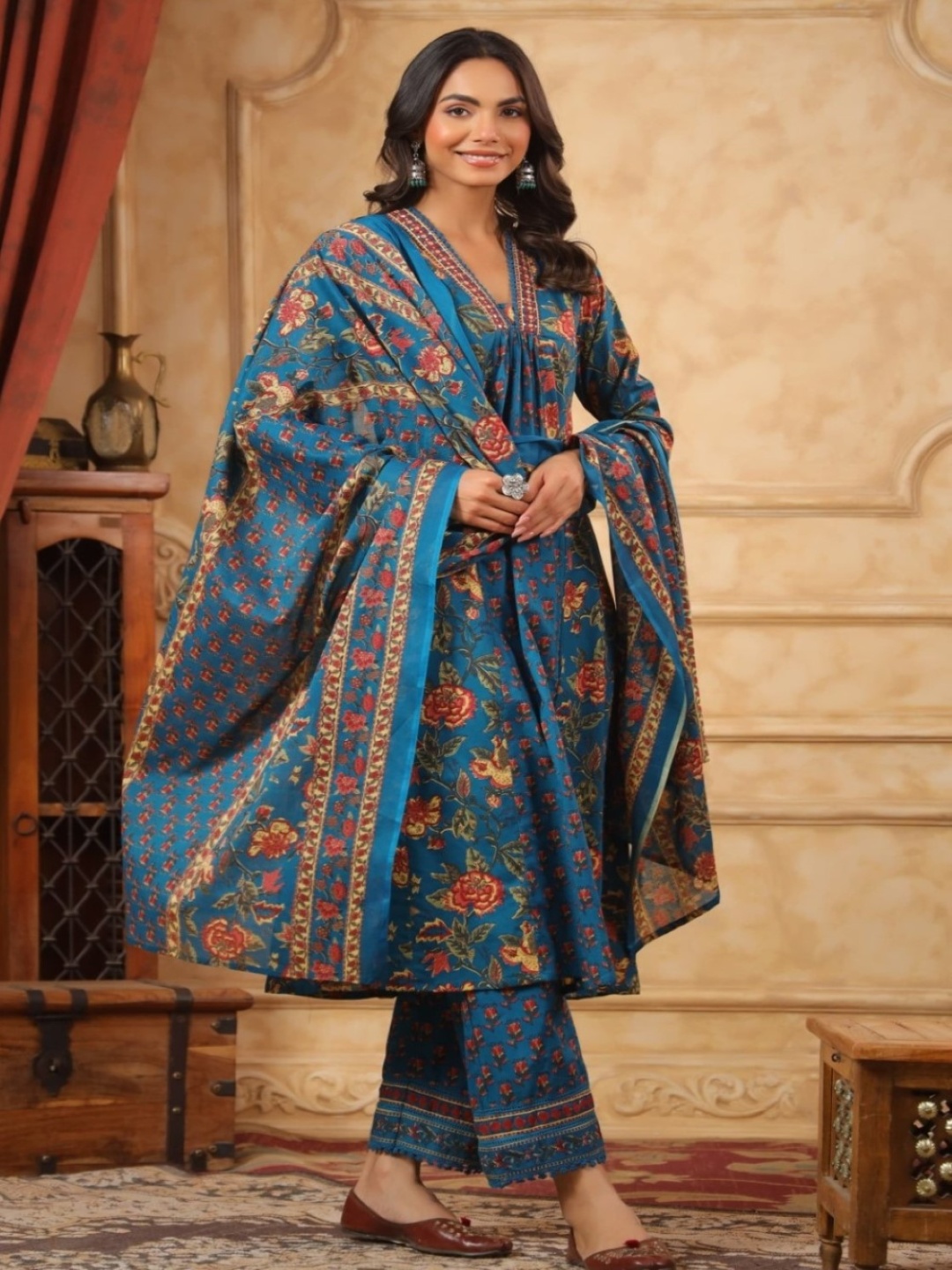 AUTUMN LANE Floral Printed V Neck Pure Cotton A-Line Kurta With Trouser & Dupatta, Teal
AUTUMN LANE Floral Printed V Neck Pure Cotton A-Line Kurta With Trouser & Dupatta, Teal