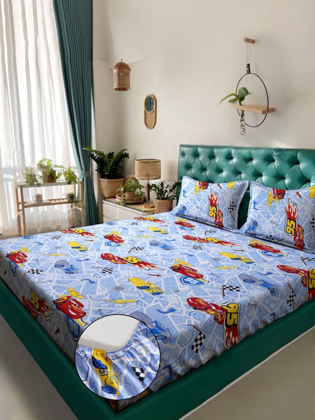 Myntra Elegant Homes Blue Printed 400 TC Pure Cotton King Bedsheet Set 2.25 m x 2.50 m
Myntra Elegant Homes Blue Printed 400 TC Pure Cotton King Bedsheet Set 2.25 m x 2.50 m