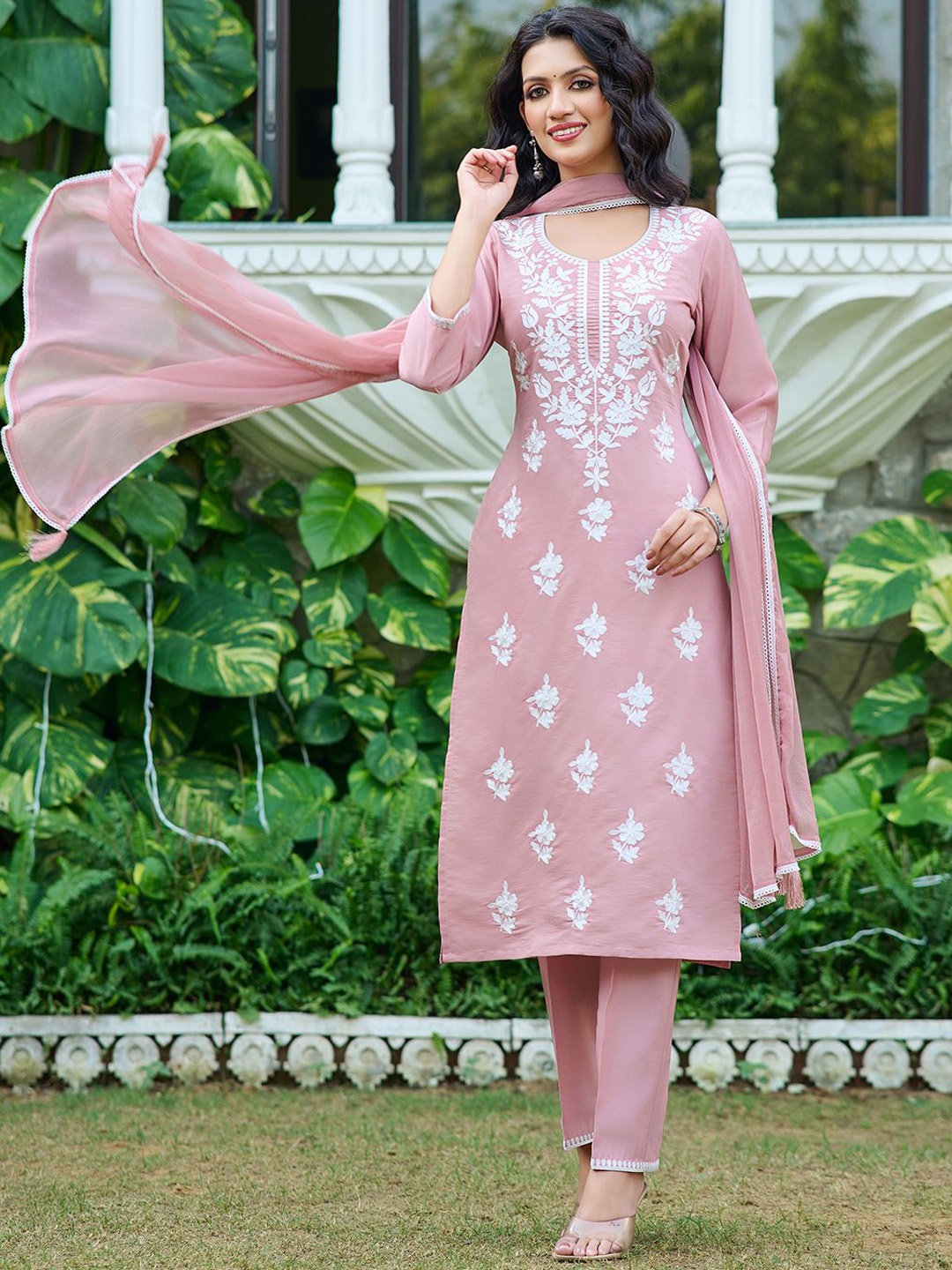 Moda Rapido Women Floral Embroidered Regular Kurta with Trousers & With Dupatta, Pink
Moda Rapido Women Floral Embroidered Regular Kurta with Trousers & With Dupatta, Pink