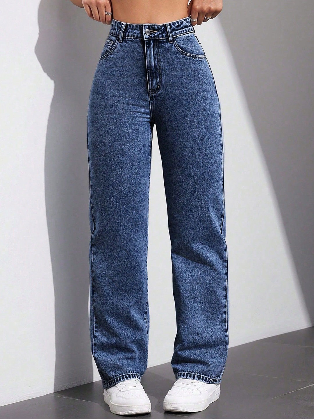 DressBerry Women Comfort Straight Fit High-Rise Light Fade Acid Wash Stretchable Jeans, Navy blue
DressBerry Women Comfort Straight Fit High-Rise Light Fade Acid Wash Stretchable Jeans, Navy blue