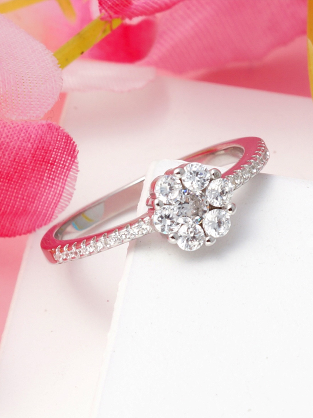 Tuanz Silver Jewelry 925 Sterling Silver Rhodium-Plated Cubic Zirconia-Studded Finger Ring
Tuanz Silver Jewelry 925 Sterling Silver Rhodium-Plated Cubic Zirconia-Studded Finger Ring