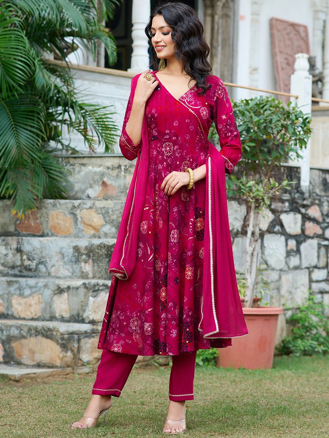 Moda Rapido Women Floral Printed Regular Gotta Patti Kurta with Trousers & With Dupatta, Pink
Moda Rapido Women Floral Printed Regular Gotta Patti Kurta with Trousers & With Dupatta, Pink