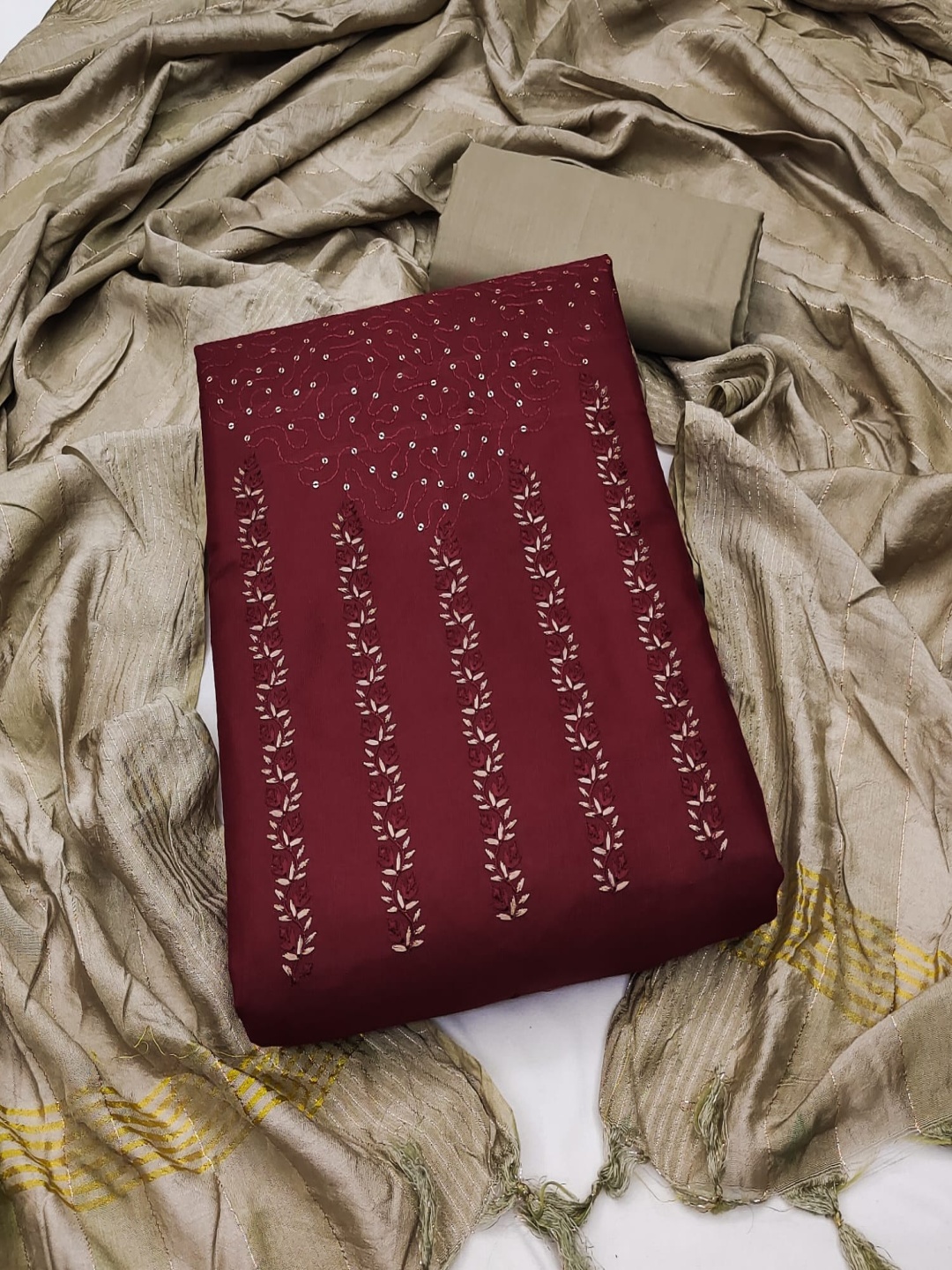 Rangtulika Ethnics Floral Embroidered Sequinned Cotton Unstitched Dress Material, Maroon
Rangtulika Ethnics Floral Embroidered Sequinned Cotton Unstitched Dress Material, Maroon