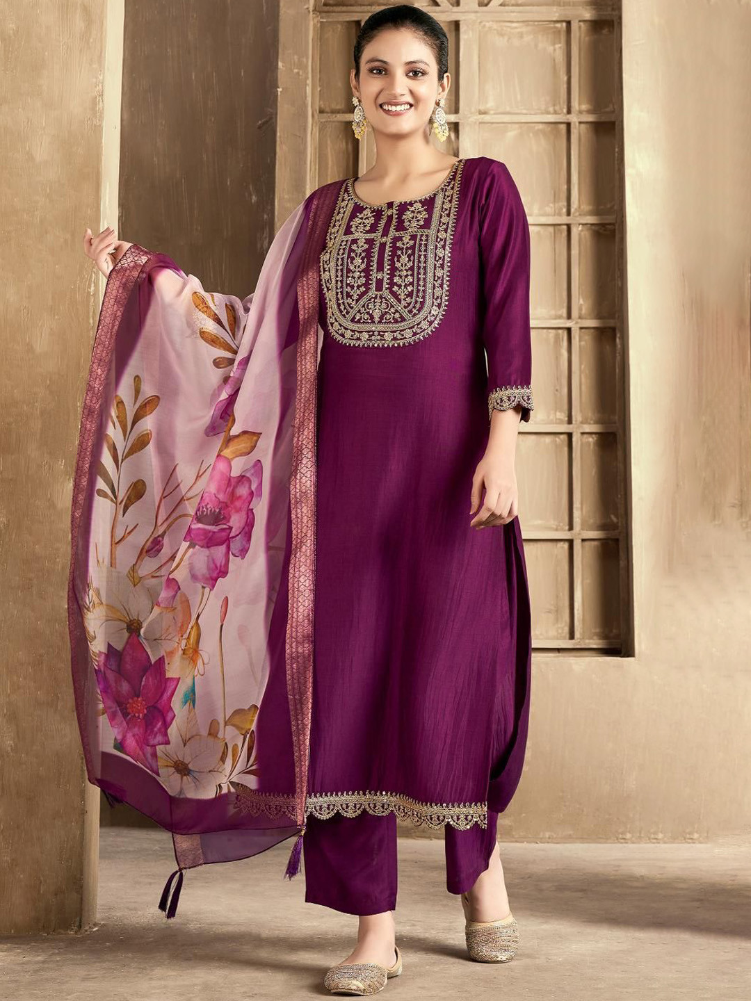 MOKOSH Women Embroidered Regular Sequinned Kurta with Trousers & With Dupatta, Purple
MOKOSH Women Embroidered Regular Sequinned Kurta with Trousers & With Dupatta, Purple