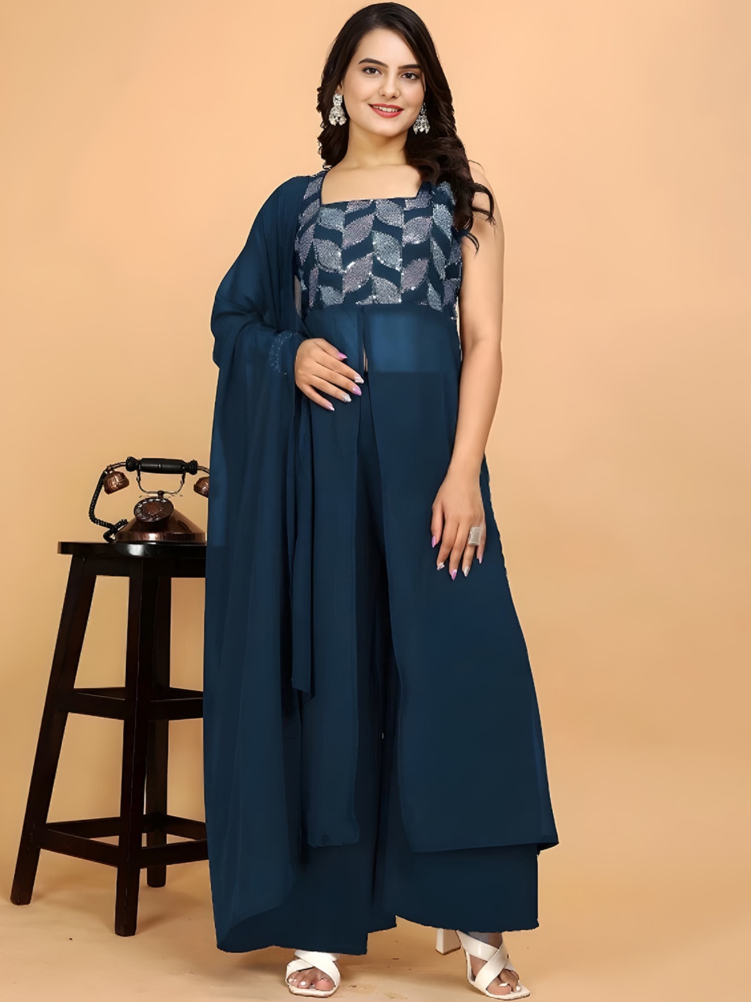 Moda Rapido Women Floral Embroidered Regular Sequinned Kurti with Palazzos & With Dupatta, Turquoise blue
Moda Rapido Women Floral Embroidered Regular Sequinned Kurti with Palazzos & With Dupatta, Turquoise blue
