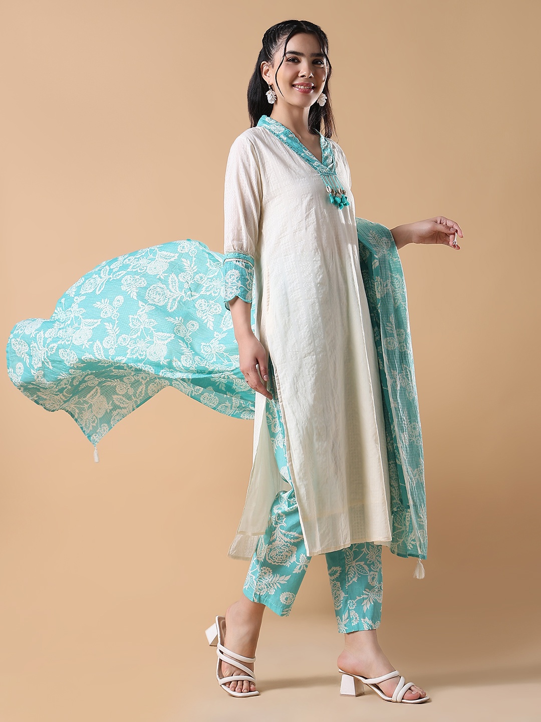 SHOWOFF Women Regular Beads and Stones Kurta with Trousers & With Dupatta, Off white
SHOWOFF Women Regular Beads and Stones Kurta with Trousers & With Dupatta, Off white