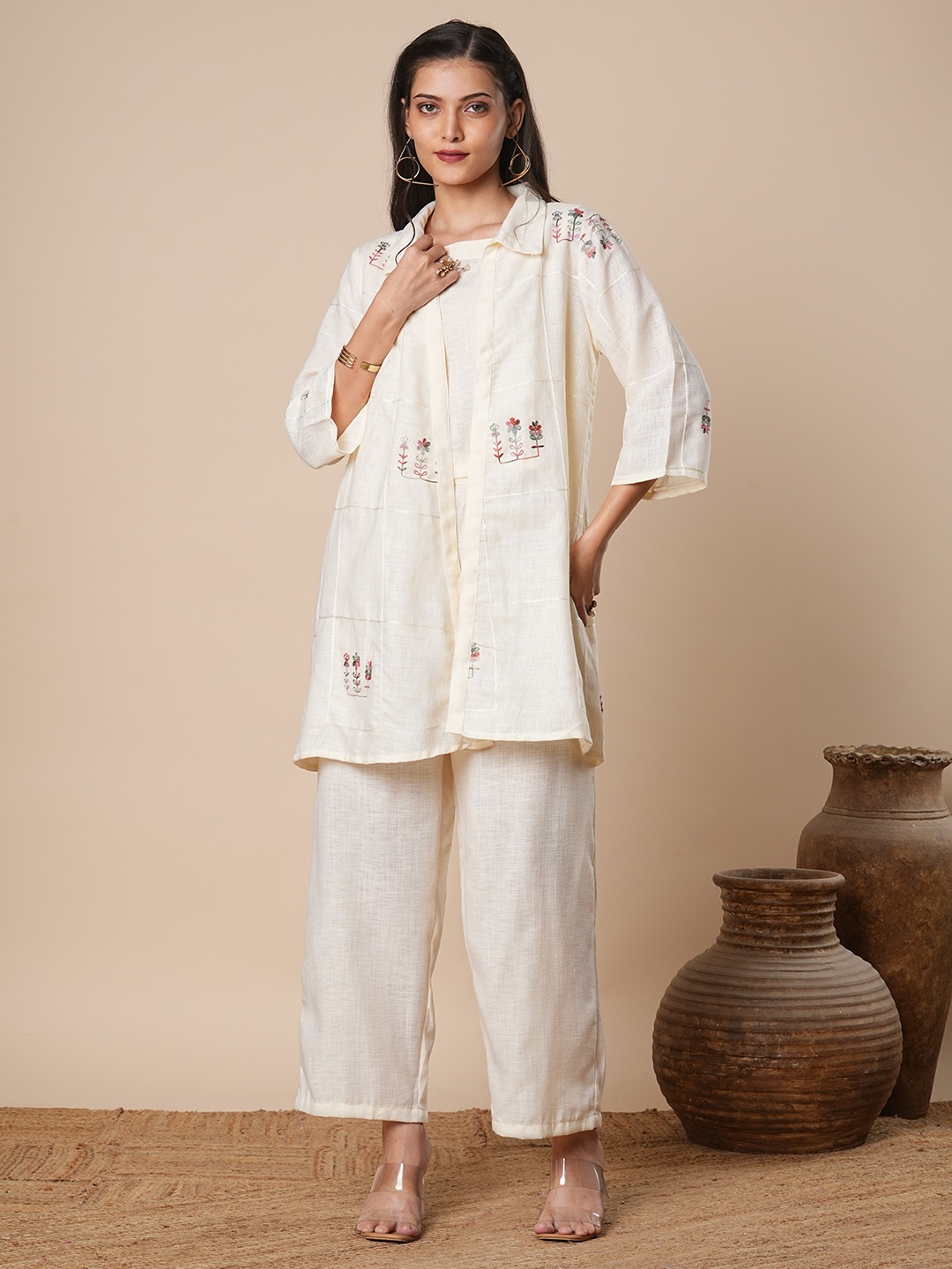 FASHOR Women Floral Embroidered Regular Thread Work Linen Top with Trousers, Off white
FASHOR Women Floral Embroidered Regular Thread Work Linen Top with Trousers, Off white