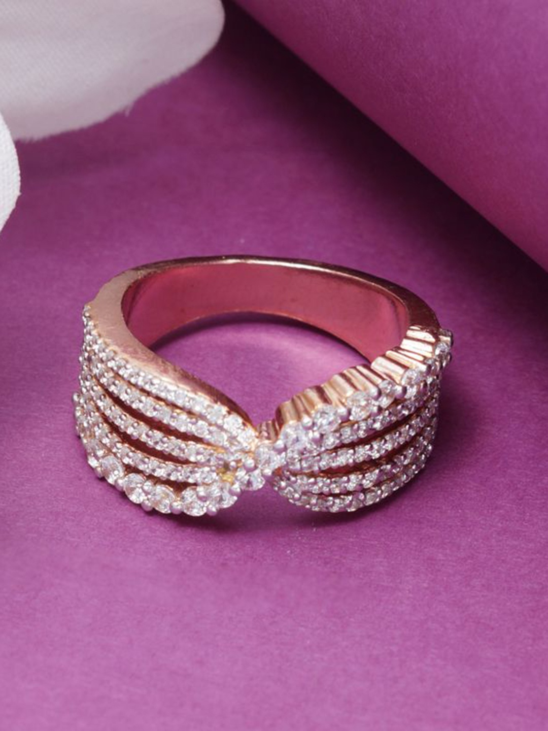 Tuanz Silver Jewelry 925 Sterling Silver Rose Gold-Plated Cubic Zircon-Studded Finger Ring
Tuanz Silver Jewelry 925 Sterling Silver Rose Gold-Plated Cubic Zircon-Studded Finger Ring