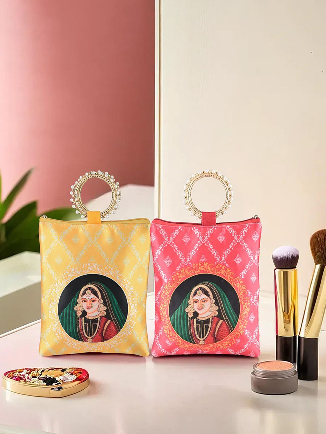 Kuber Industries 2 Pcs Silk Small Printed Structured Handheld Bag with Quilted, Yellow
Kuber Industries 2 Pcs Silk Small Printed Structured Handheld Bag with Quilted, Yellow