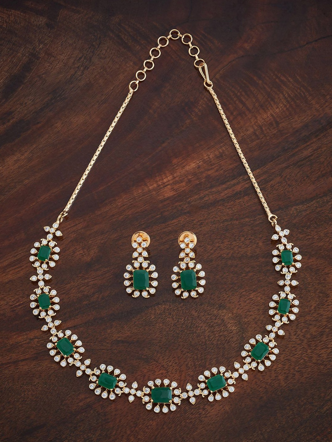 Kushal's Fashion Jewellery Gold-Plated Cubic Zirconia Stone-Studded Jewellery Set
Kushal's Fashion Jewellery Gold-Plated Cubic Zirconia Stone-Studded Jewellery Set