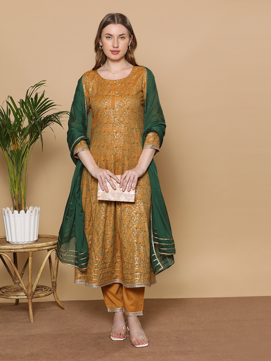 DUMMY SHAPE Women Floral Printed Regular Kurta with Trousers & With Dupatta, Mustard
DUMMY SHAPE Women Floral Printed Regular Kurta with Trousers & With Dupatta, Mustard