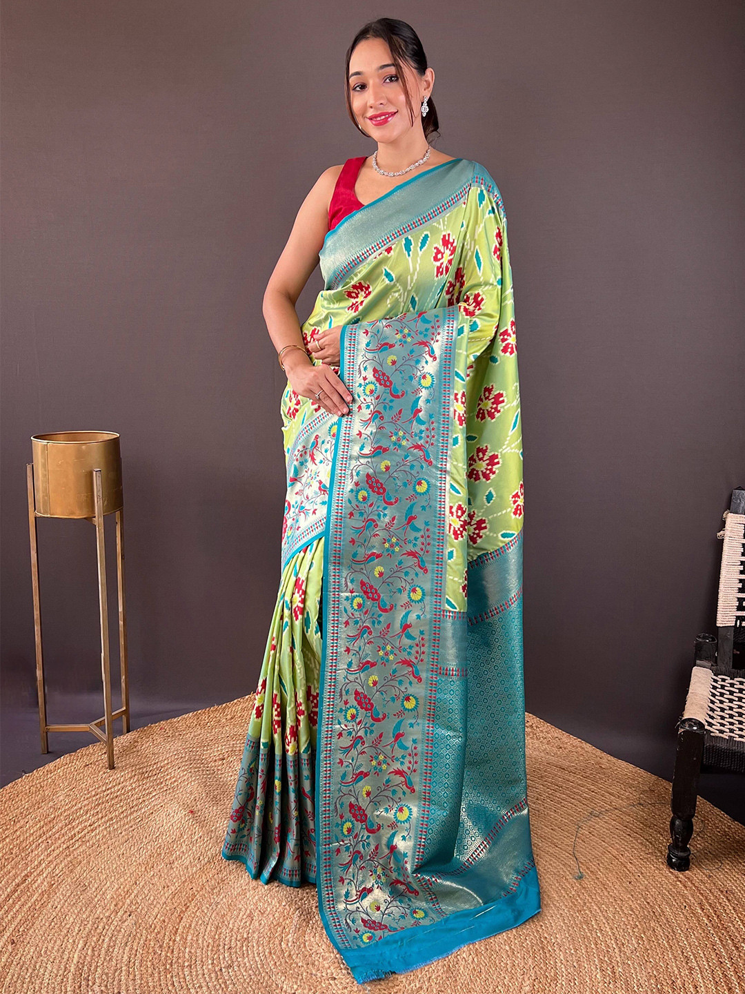 DEVATITHI Ethnic Motifs Zari Pista Silk Saree, Green
DEVATITHI Ethnic Motifs Zari Pista Silk Saree, Green