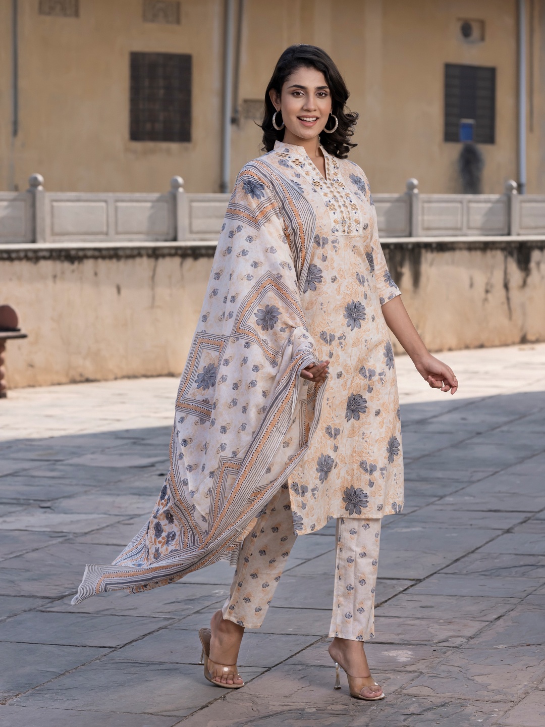 KALINI Women Floral Embroidered Regular Pure Cotton Kurta with Trousers & With Dupatta, Cream
KALINI Women Floral Embroidered Regular Pure Cotton Kurta with Trousers & With Dupatta, Cream
