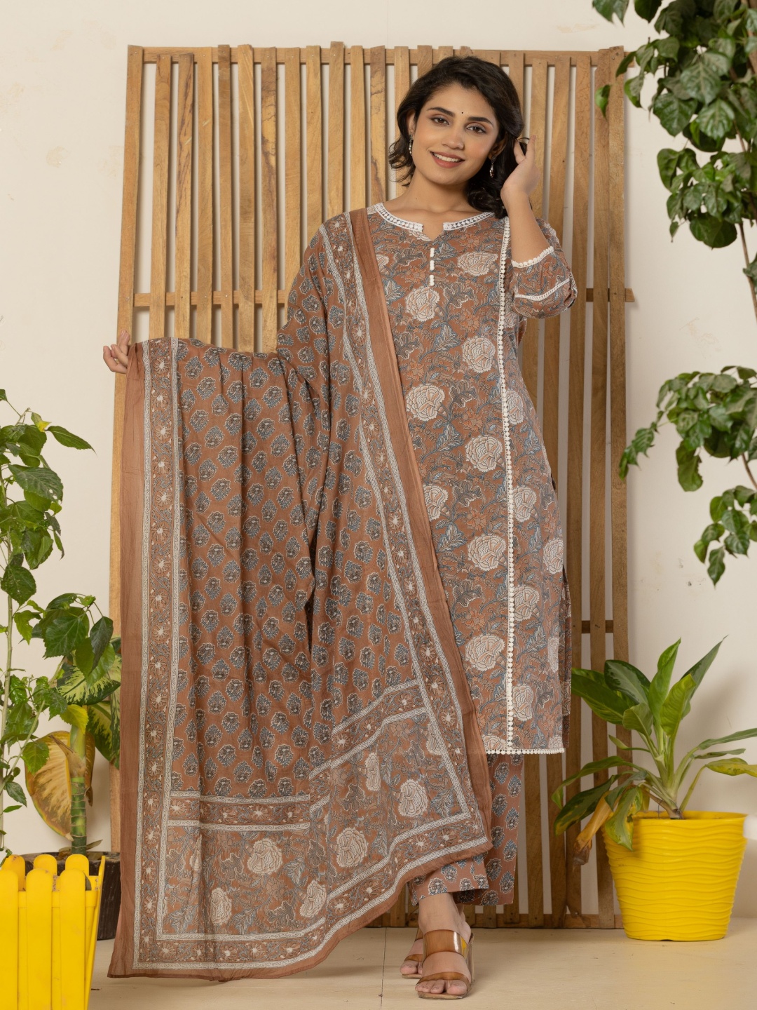 Krati Creations Women Floral Printed Regular Pure Cotton Kurta with Trousers & With Dupatta, Camel brown
Krati Creations Women Floral Printed Regular Pure Cotton Kurta with Trousers & With Dupatta, Camel brown