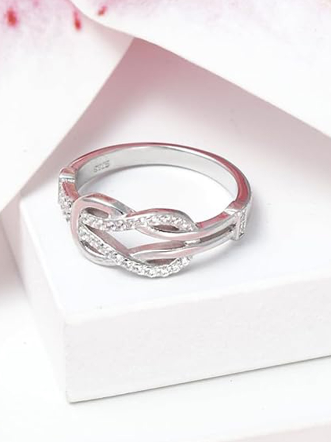 Tuanz Silver Jewelry 925 Sterling Silver Rhodium-Plated Cubic Zirconia-Studded Finger Ring
Tuanz Silver Jewelry 925 Sterling Silver Rhodium-Plated Cubic Zirconia-Studded Finger Ring