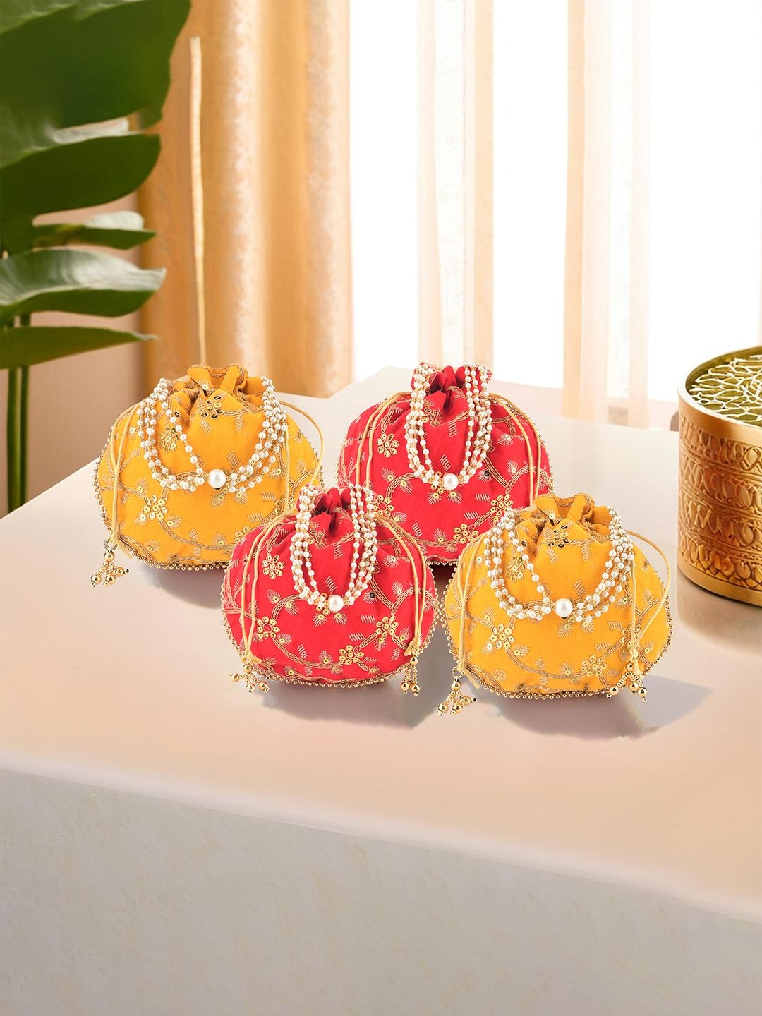 Kuber Industries 4 Pcs Polyester Potli Bags for Women Embroidered Potli Clutch, Yellow
Kuber Industries 4 Pcs Polyester Potli Bags for Women Embroidered Potli Clutch, Yellow