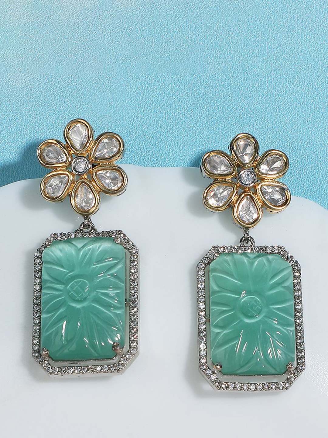 AURAA TRENDS Gold-Plated Artificial Stones Studded Floral Shaped Drop Earrings, Green
AURAA TRENDS Gold-Plated Artificial Stones Studded Floral Shaped Drop Earrings, Green