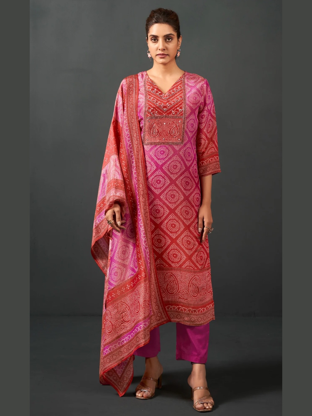 Sindh Fashion Women Leheriya Printed Regular Kurta with Trousers & With Dupatta, Pink
Sindh Fashion Women Leheriya Printed Regular Kurta with Trousers & With Dupatta, Pink