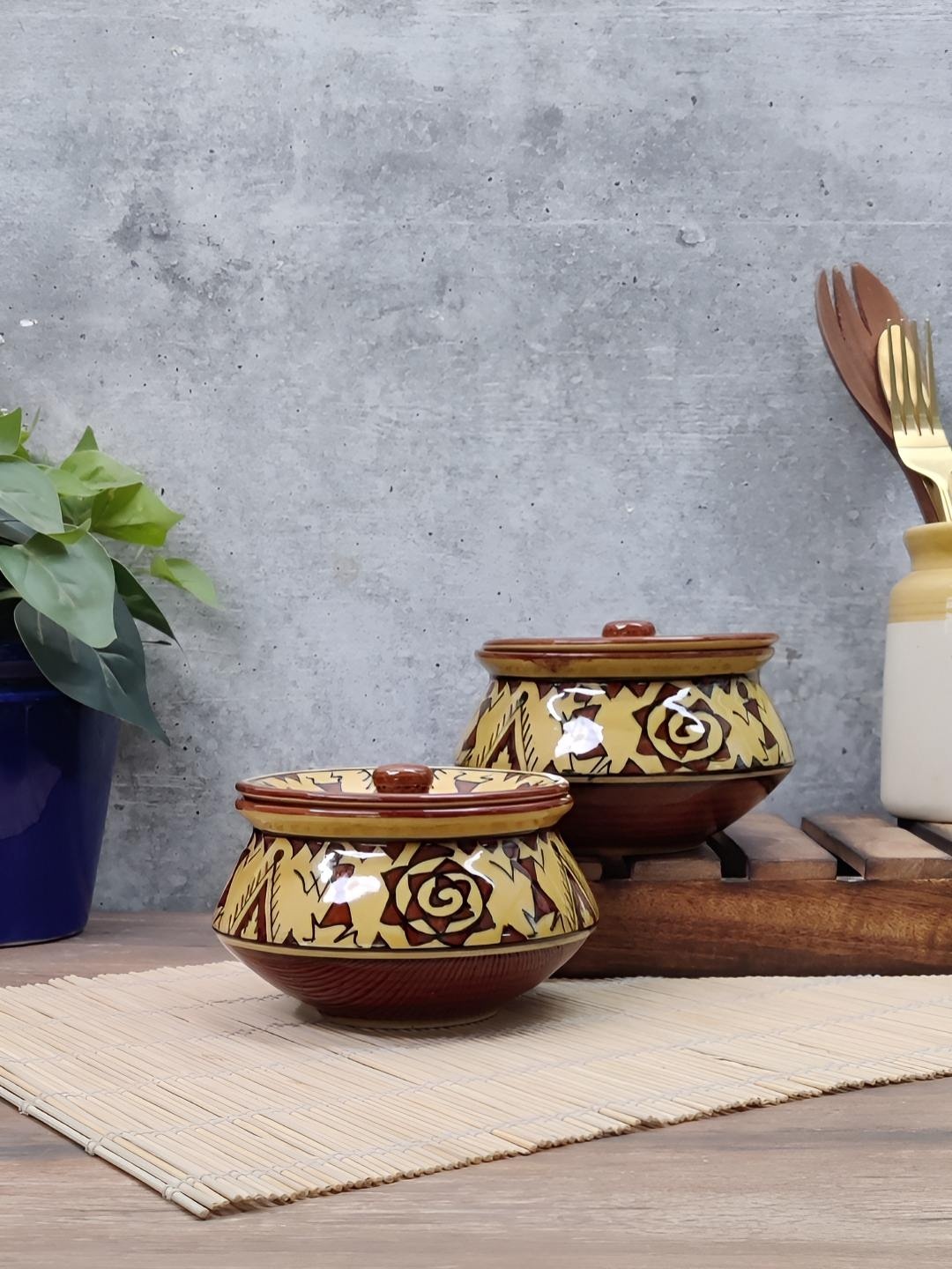 Myntra Elegant Homes Brown 2025 2 Pieces Ceramic Dishwasher and Microwave Safe Serving Bowl
Myntra Elegant Homes Brown 2025 2 Pieces Ceramic Dishwasher and Microwave Safe Serving Bowl