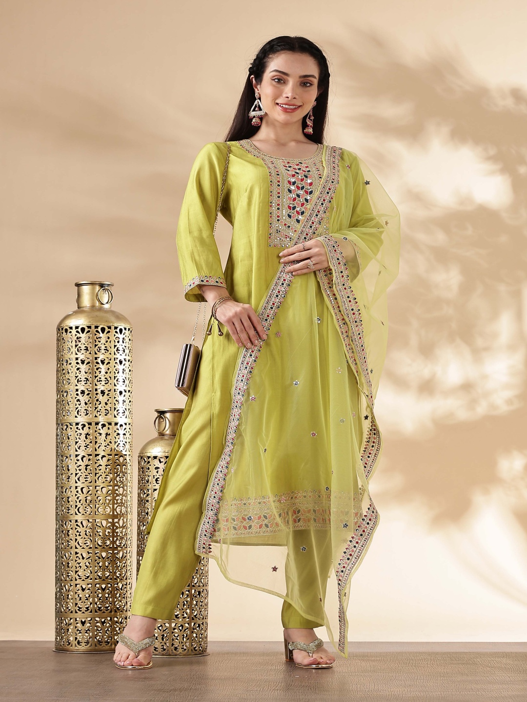 Anouk Women Yoke Design Regular Thread Work Kurta with Trousers & With Dupatta, Lime green
Anouk Women Yoke Design Regular Thread Work Kurta with Trousers & With Dupatta, Lime green