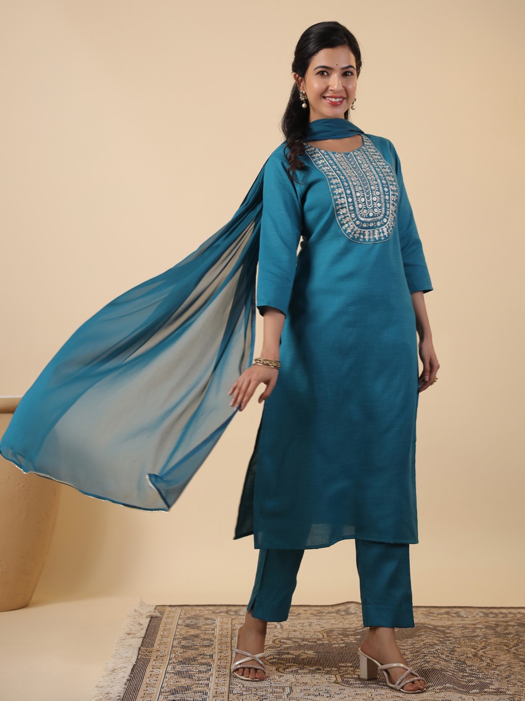 KALINI Women Embroidered Regular Pure Cotton Kurta with Trousers & With Dupatta, Teal
KALINI Women Embroidered Regular Pure Cotton Kurta with Trousers & With Dupatta, Teal