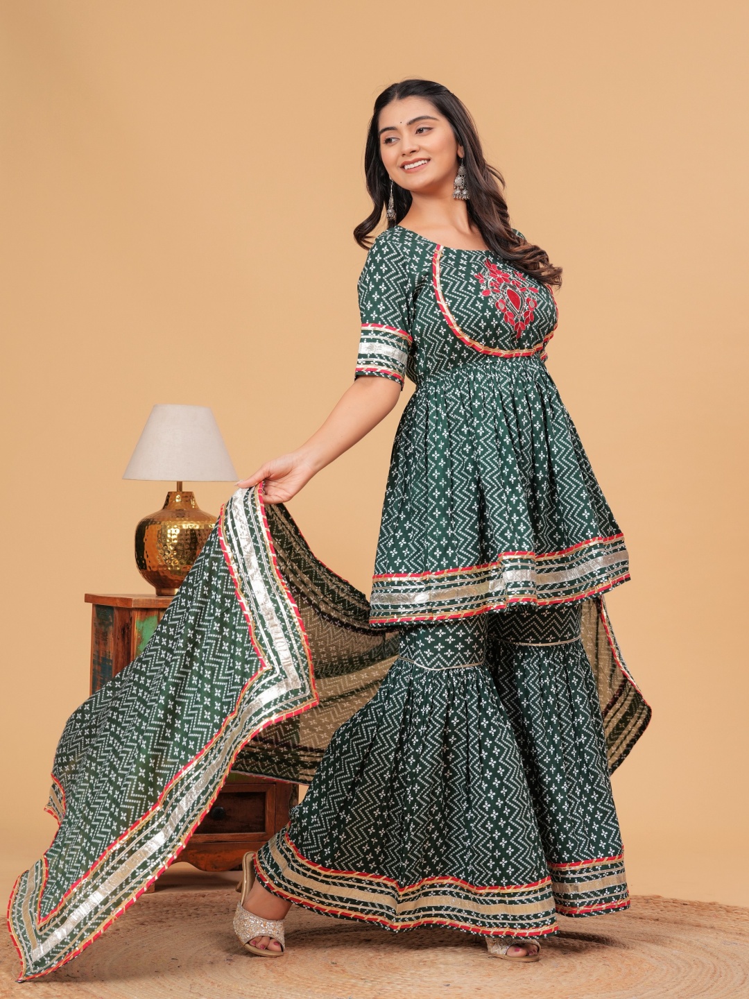 PINGAKSH Women Floral Embroidered Pleated Pure Cotton Kurta with Sharara & With Dupatta, Green
PINGAKSH Women Floral Embroidered Pleated Pure Cotton Kurta with Sharara & With Dupatta, Green