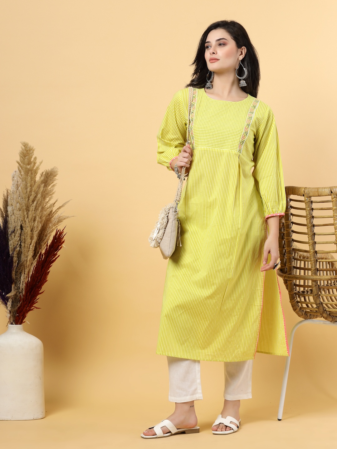 FABRIC FITOOR Striped Thread Work Puff Sleeves Cotton Straight Kurta, Lime green
FABRIC FITOOR Striped Thread Work Puff Sleeves Cotton Straight Kurta, Lime green