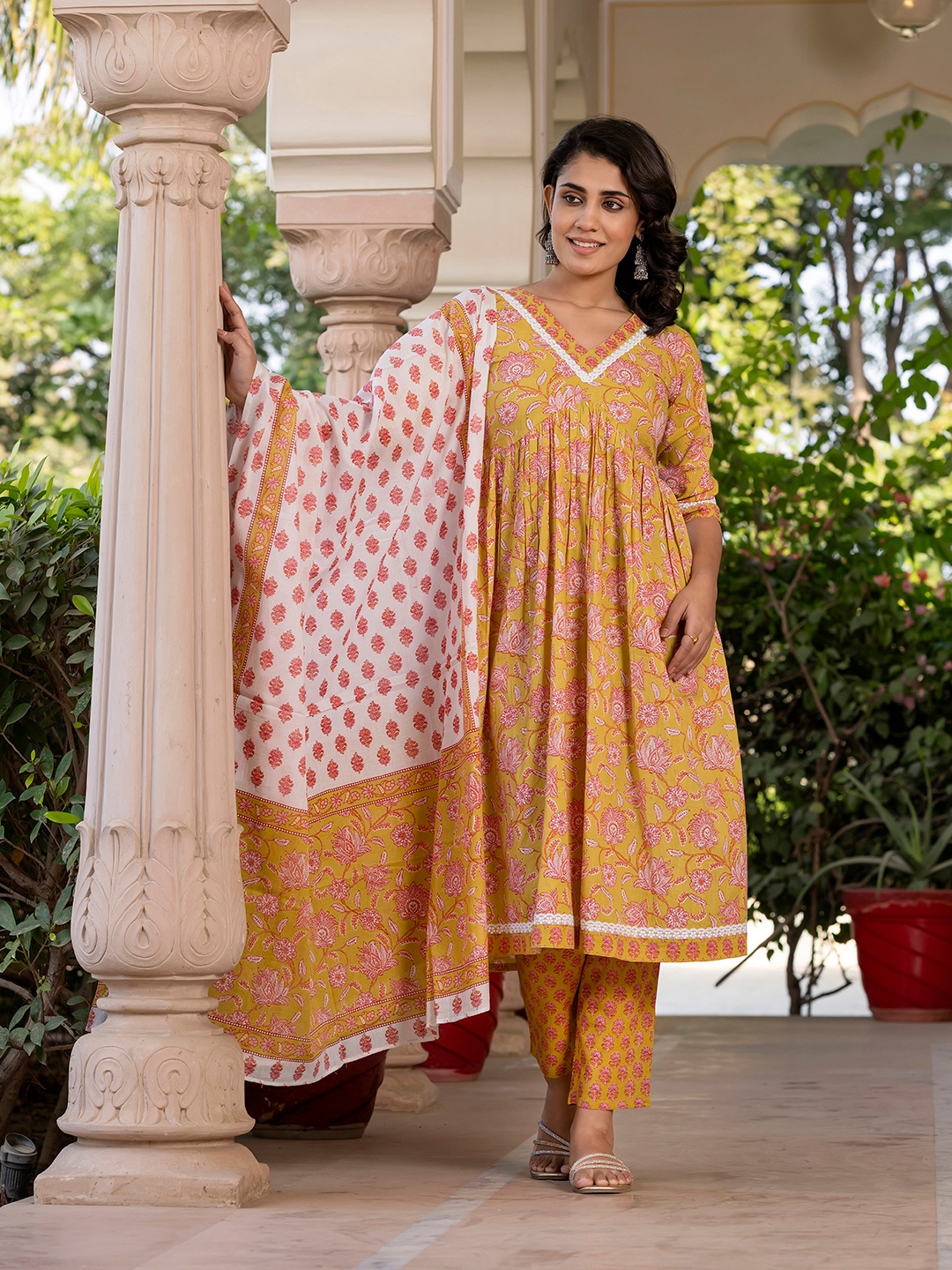 KALINI Women Floral Printed Regular Pure Cotton Kurta with Trousers & With Dupatta, Mustard
KALINI Women Floral Printed Regular Pure Cotton Kurta with Trousers & With Dupatta, Mustard