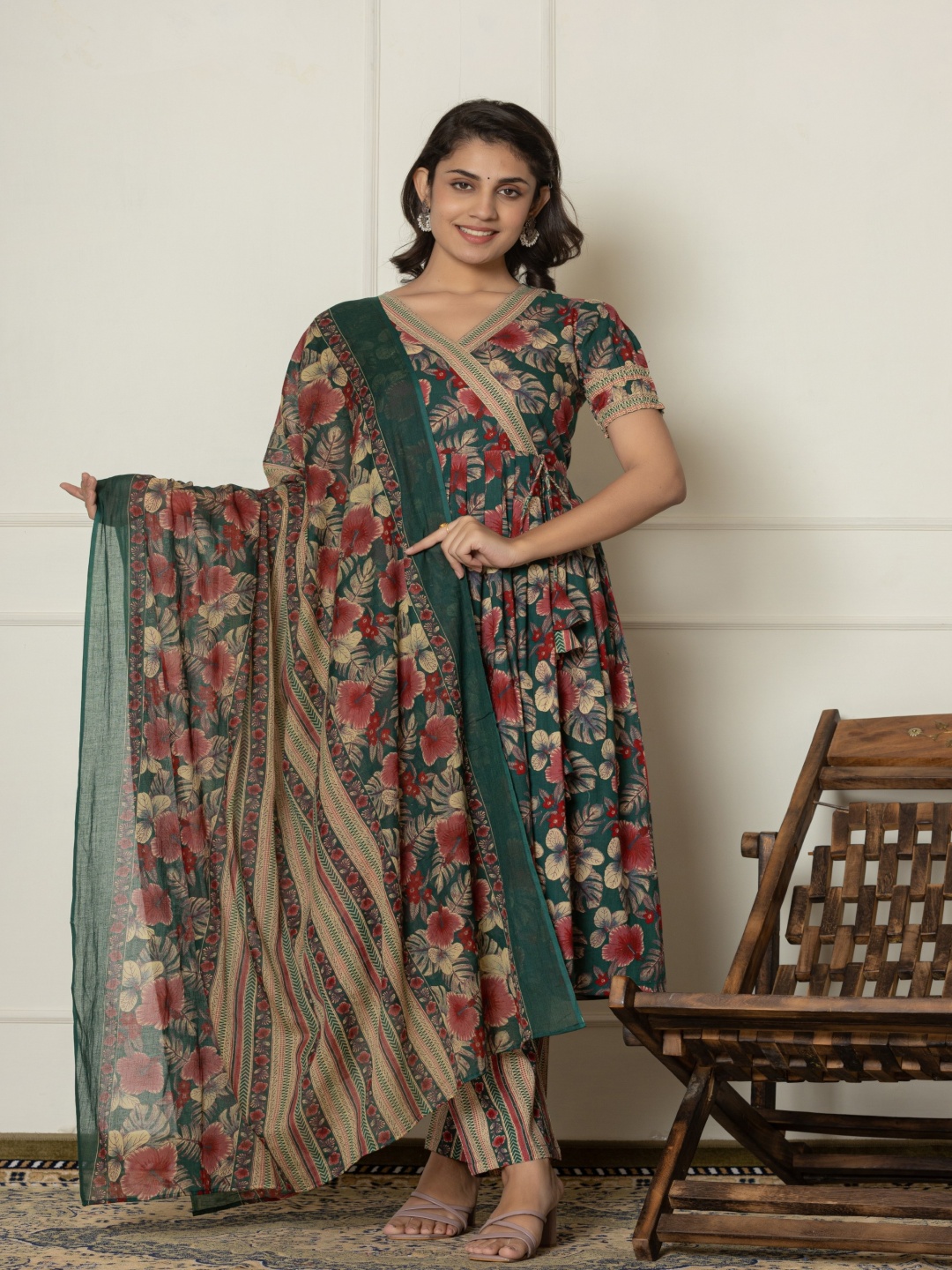 Krati Creations Women Floral Printed Angrakha Pure Cotton Kurta with Trousers & With Dupatta, Green
Krati Creations Women Floral Printed Angrakha Pure Cotton Kurta with Trousers & With Dupatta, Green