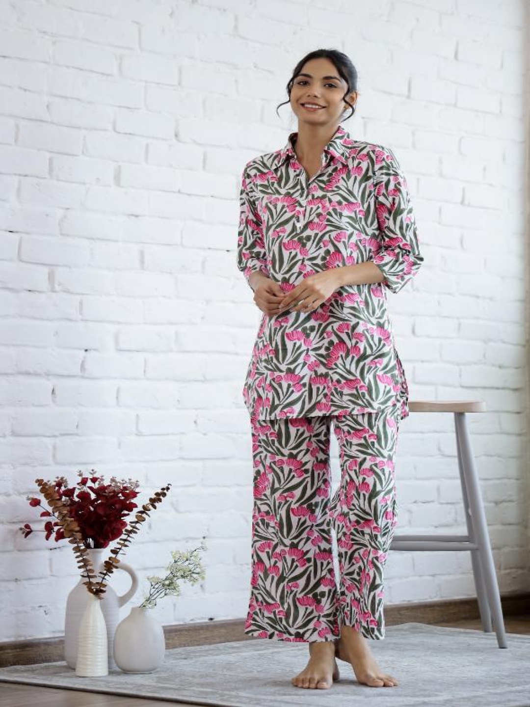 FLAVIA CREATION Floral Printed Shirt Collar Neck Pure Cotton Top With Trousers, White
FLAVIA CREATION Floral Printed Shirt Collar Neck Pure Cotton Top With Trousers, White