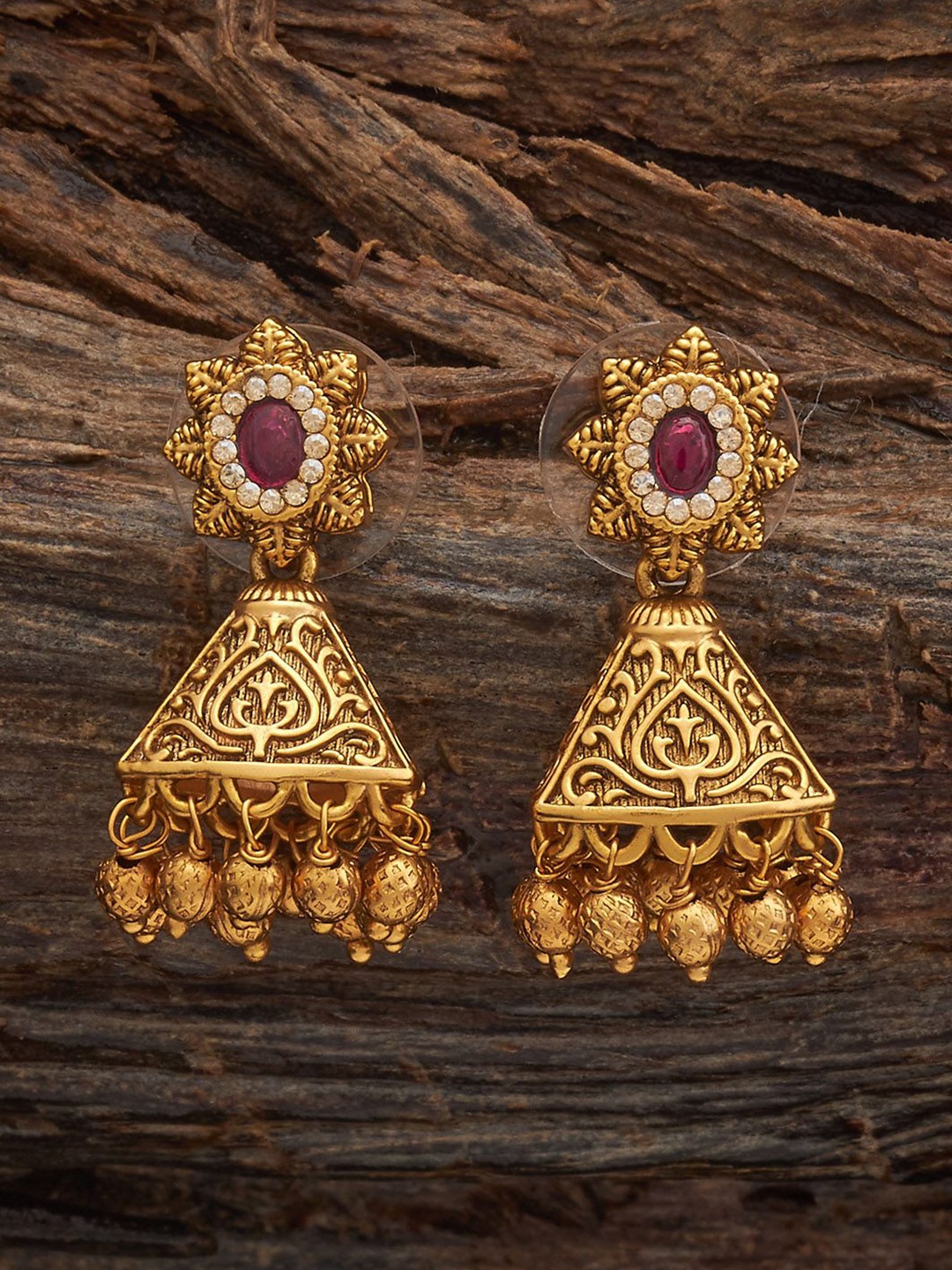 Kushal's Fashion Jewellery Ruby Gold-Plated Dome Shaped Ethnic Antique Jhumkas Earrings
Kushal's Fashion Jewellery Ruby Gold-Plated Dome Shaped Ethnic Antique Jhumkas Earrings