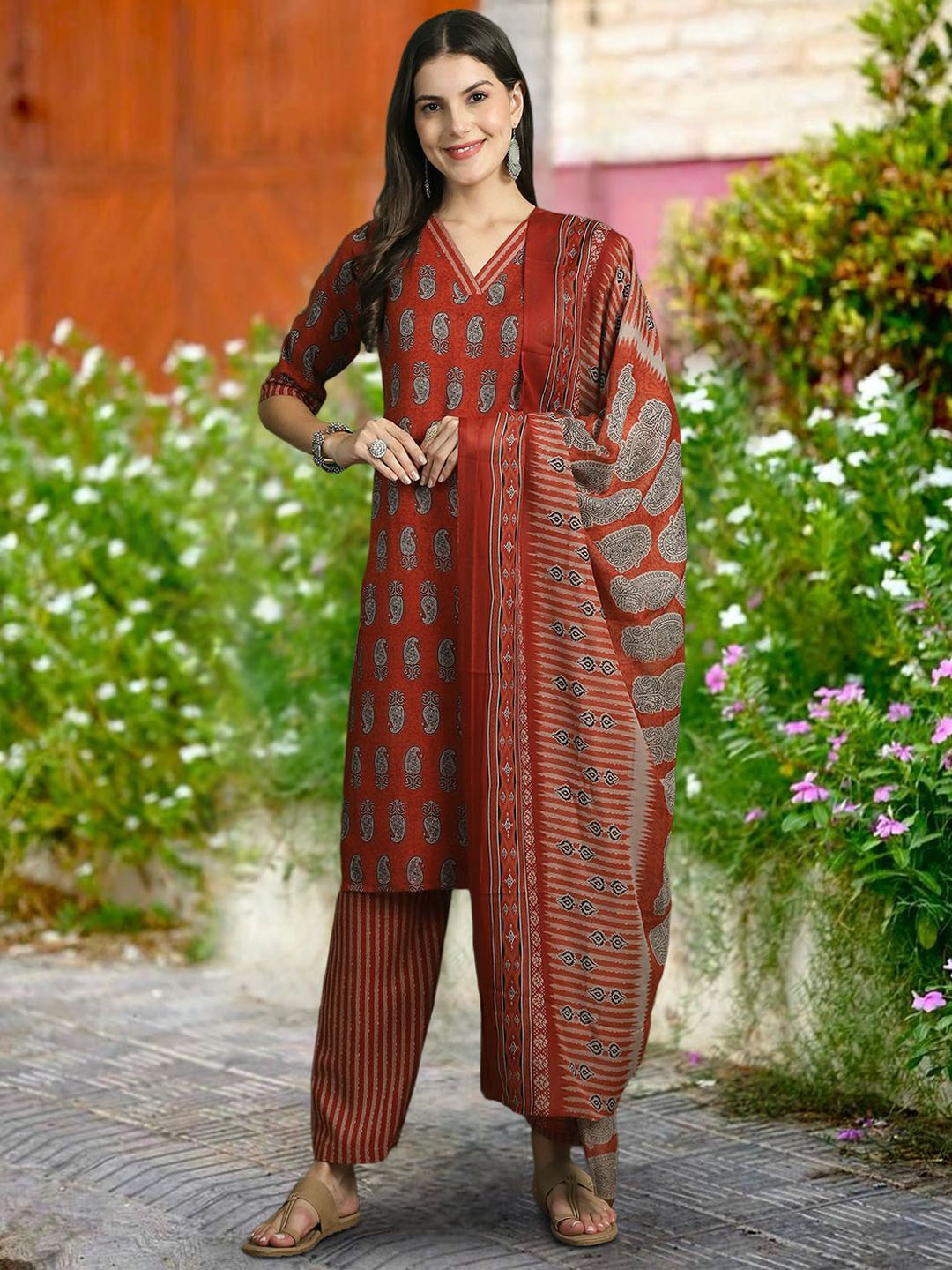 Moda Rapido Women Ethnic Motifs Printed Regular Pure Cotton Kurta with Trousers & With Dupatta, Red
Moda Rapido Women Ethnic Motifs Printed Regular Pure Cotton Kurta with Trousers & With Dupatta, Red