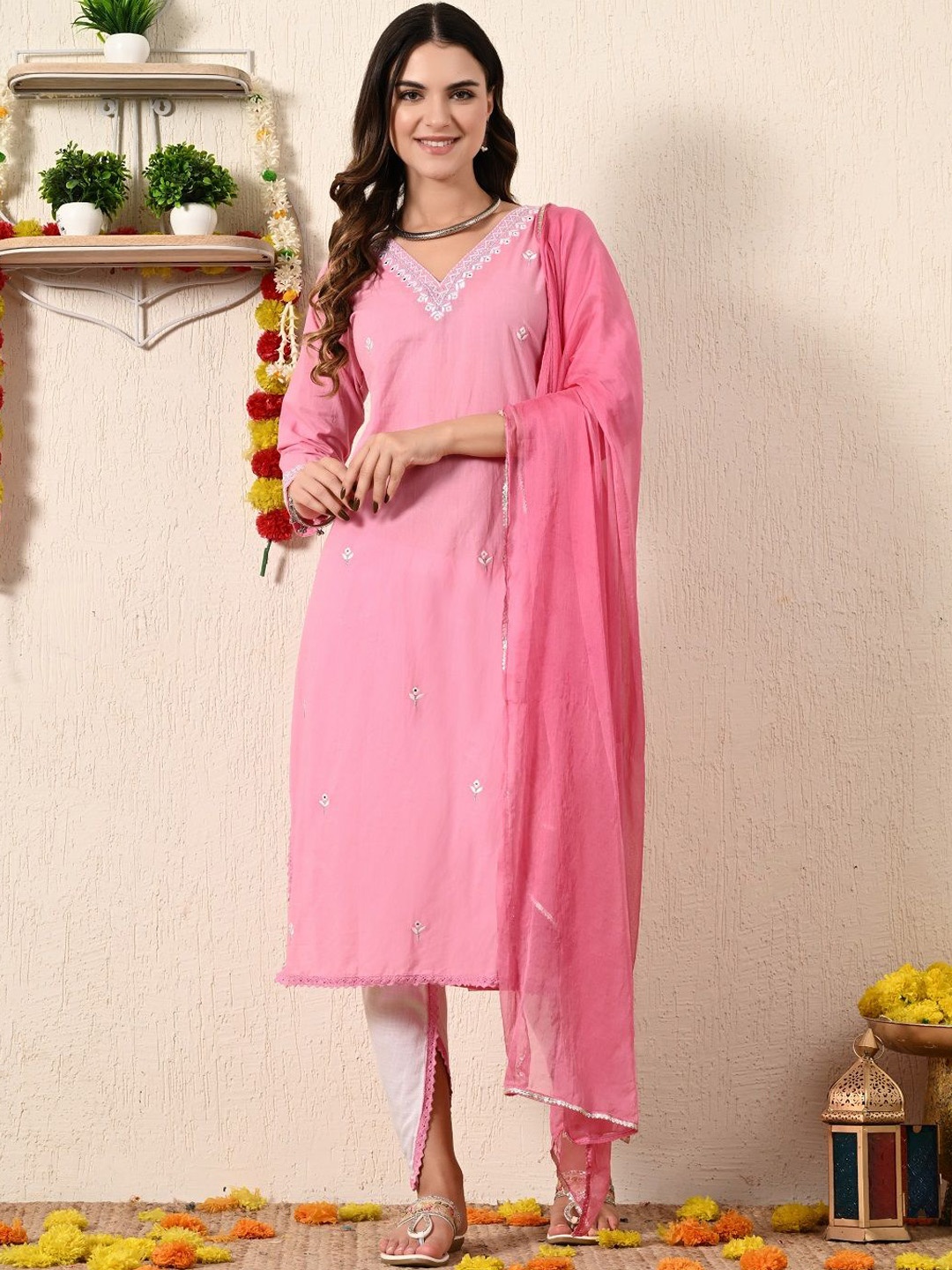 PINKVILLE JAIPUR Women Floral Embroidered Regular Thread Work Pure Cotton Kurta with Dhoti Pants & With, Pink
PINKVILLE JAIPUR Women Floral Embroidered Regular Thread Work Pure Cotton Kurta with Dhoti Pants & With, Pink