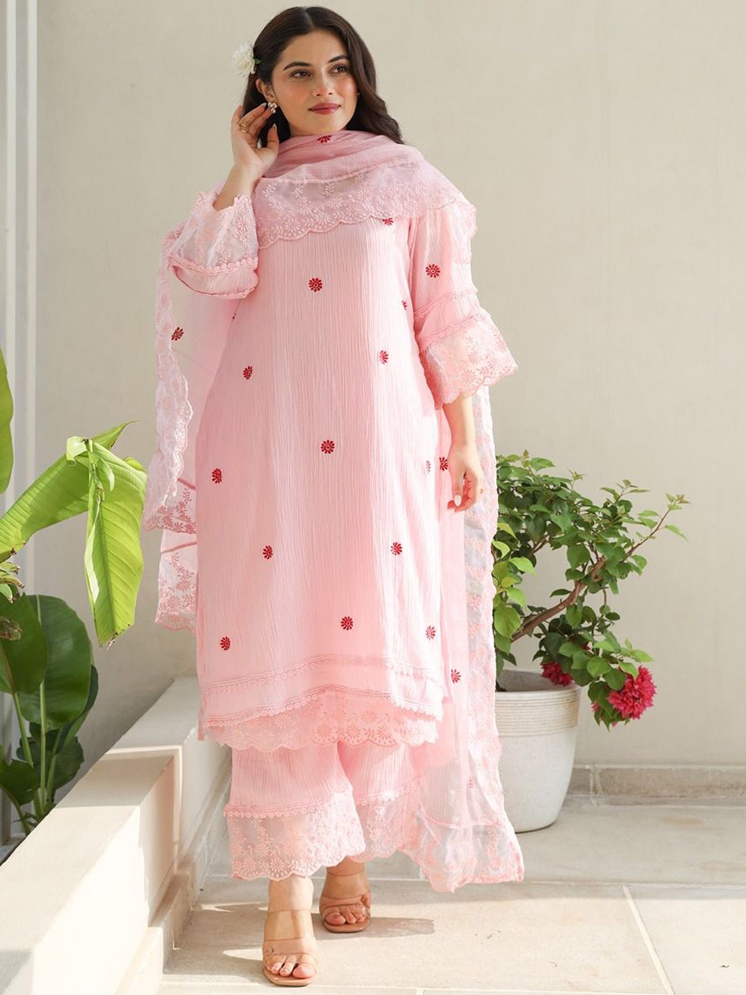 ASRUMO Women Floral Embroidered Regular Thread Work Kurta with Trousers & With Dupatta, Pink
ASRUMO Women Floral Embroidered Regular Thread Work Kurta with Trousers & With Dupatta, Pink
