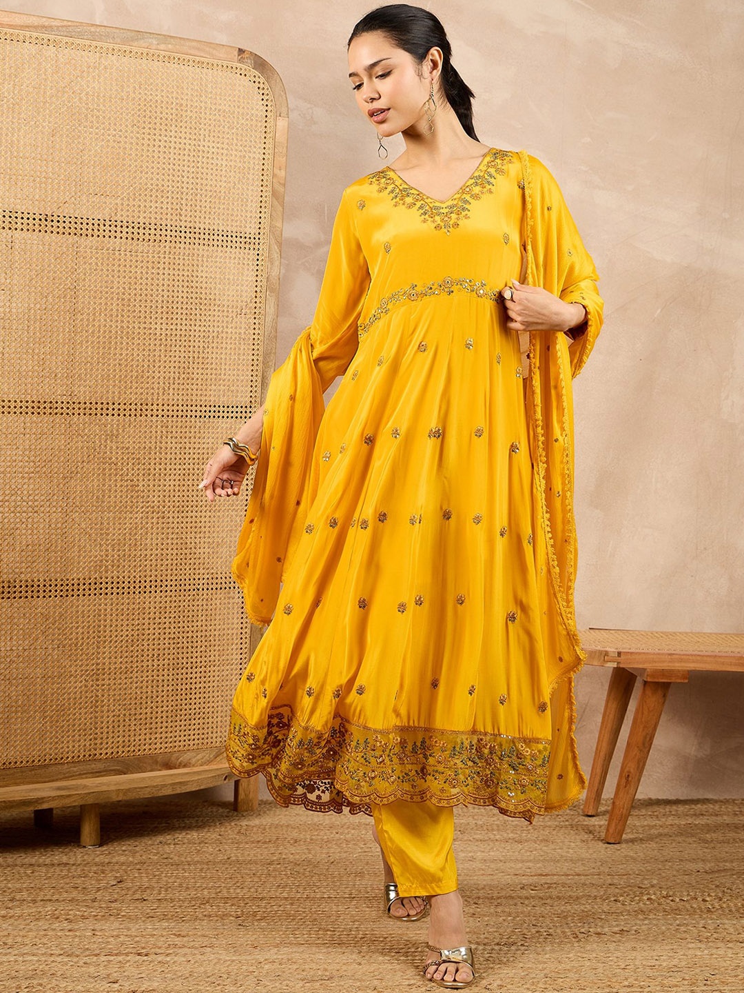 CHETI Women Floral Embroidered Empire Beads and Stones Silk Crepe Kurta with Trousers & With Dupatta, Yellow
CHETI Women Floral Embroidered Empire Beads and Stones Silk Crepe Kurta with Trousers & With Dupatta, Yellow