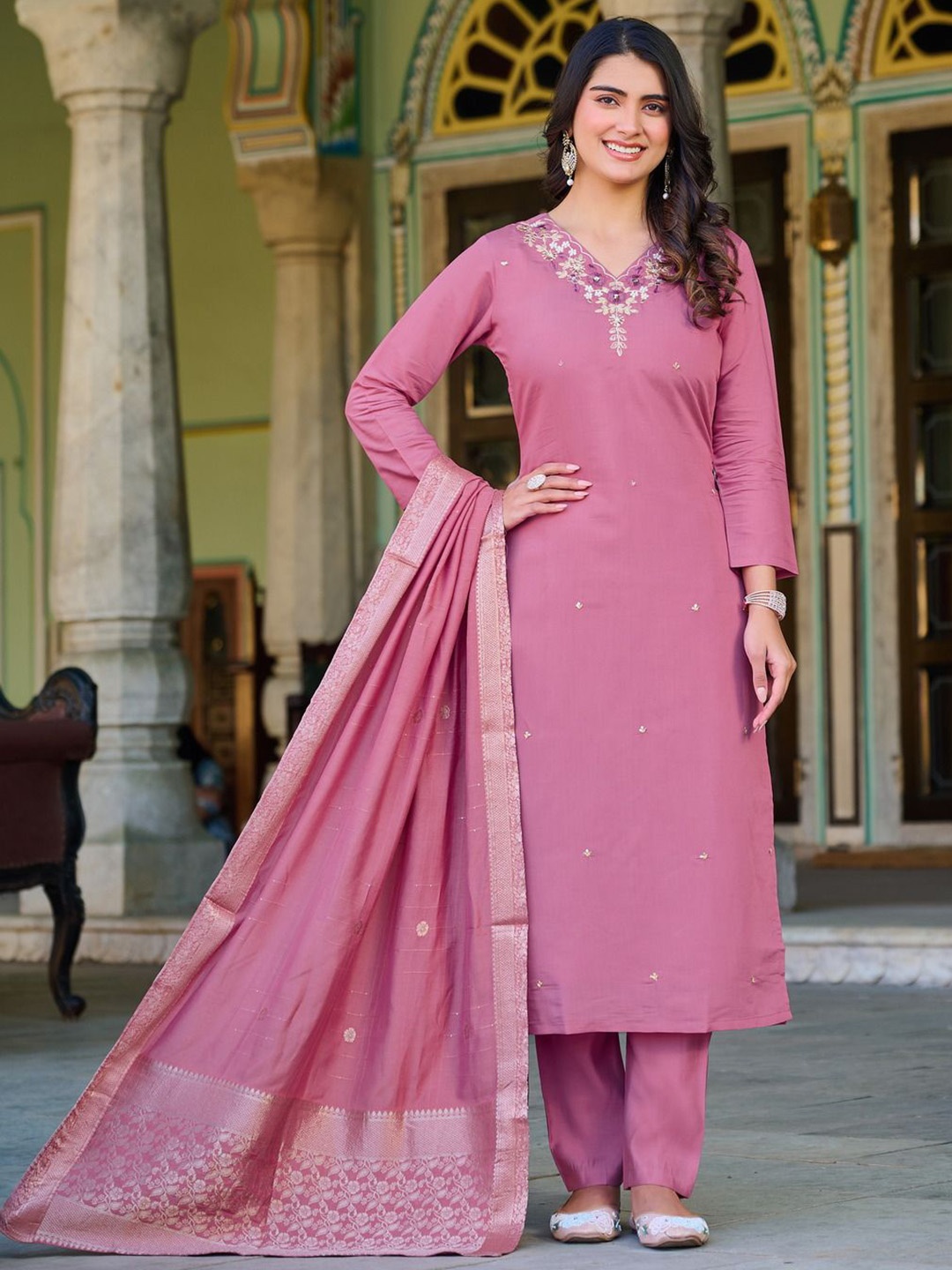 KALINI Women Floral Embroidered Regular Thread Work Raw Silk Kurta with Trousers & With Dupatta, Rose
KALINI Women Floral Embroidered Regular Thread Work Raw Silk Kurta with Trousers & With Dupatta, Rose