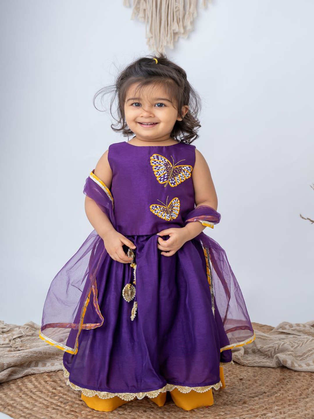 LABEL NEETI Girls Embroidered Sequinned Ready to Wear Blouse With Lehenga And Dupatta, Purple
LABEL NEETI Girls Embroidered Sequinned Ready to Wear Blouse With Lehenga And Dupatta, Purple