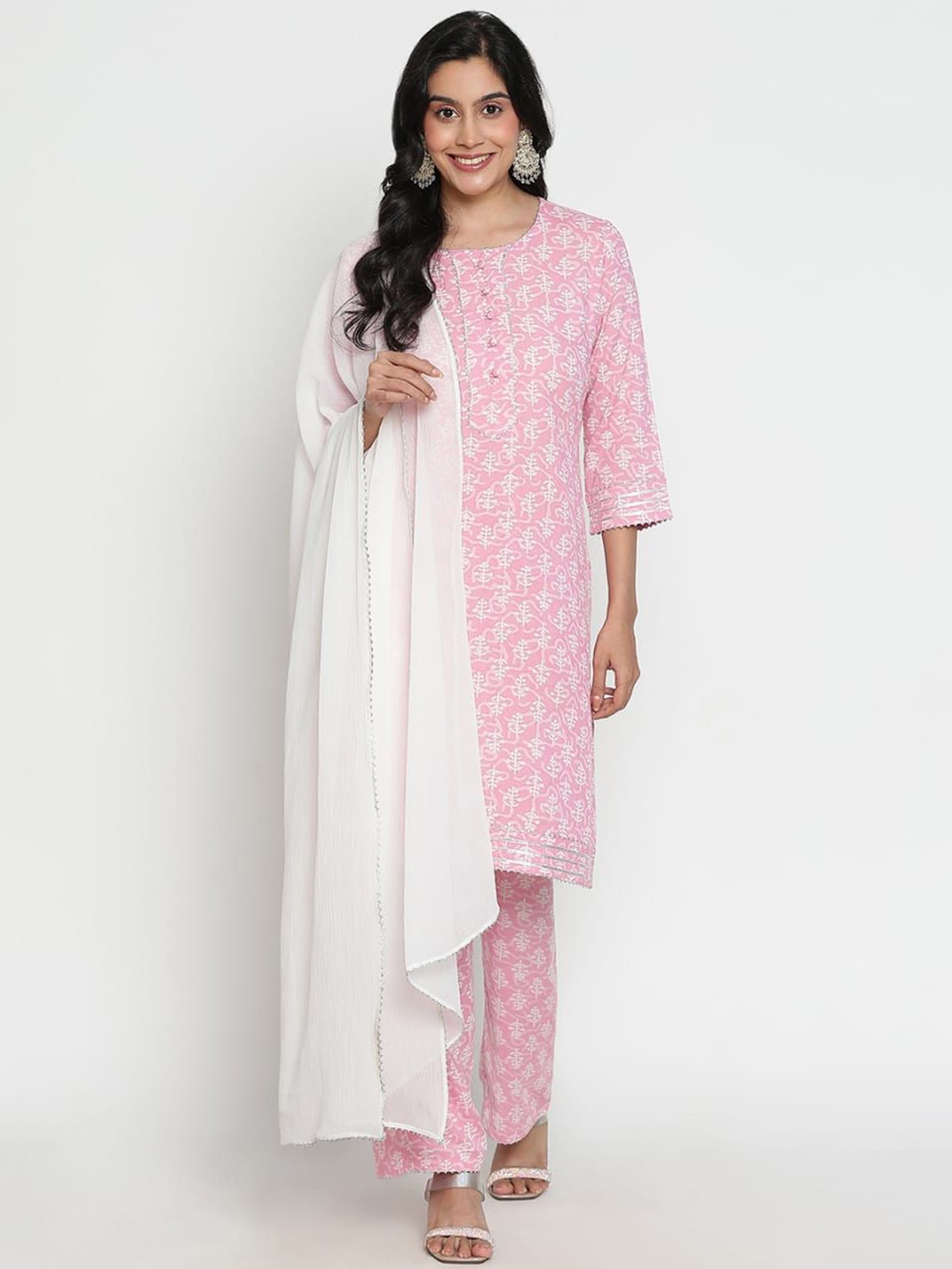 TOLIKE Women Floral Regular Gotta Patti Kurta with Trousers & With Dupatta, Pink
TOLIKE Women Floral Regular Gotta Patti Kurta with Trousers & With Dupatta, Pink
