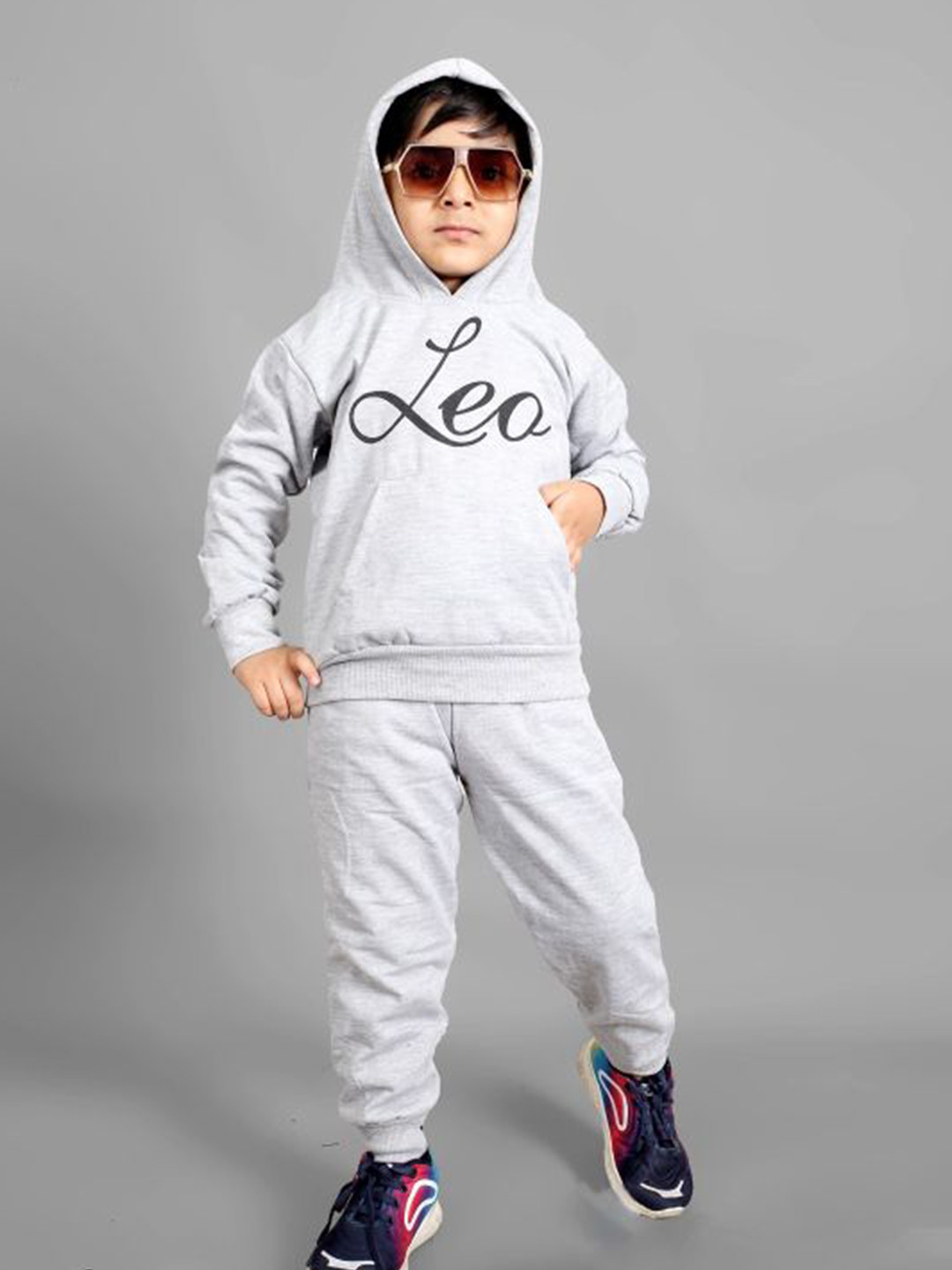 MAYNEISHA Kids Printed Hooded Sweatshirt With Joggers, Grey
MAYNEISHA Kids Printed Hooded Sweatshirt With Joggers, Grey