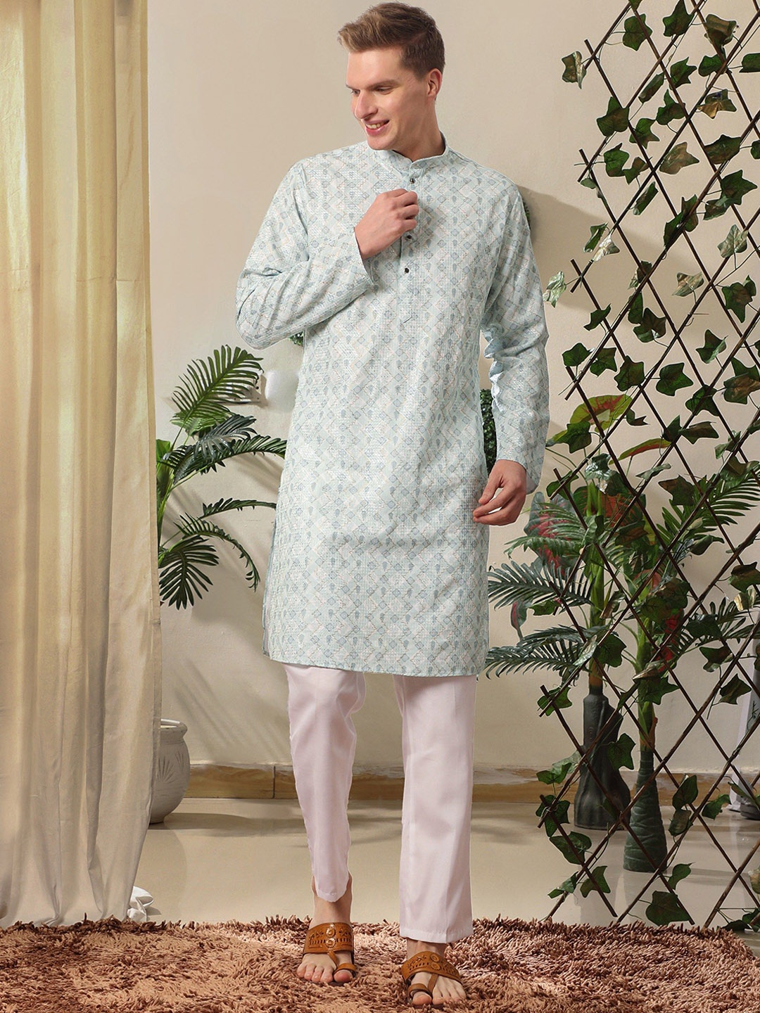 Pro-Ethic STYLE DEVELOPER Men Printed Regular Thread Work Pure Cotton Kurta with Pyjamas, Turquoise blue
Pro-Ethic STYLE DEVELOPER Men Printed Regular Thread Work Pure Cotton Kurta with Pyjamas, Turquoise blue