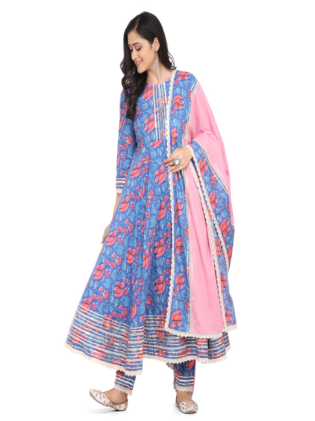 Fourleaf Women Floral Printed Regular Pure Cotton Kurta with Trousers & With Dupatta, Blue
Fourleaf Women Floral Printed Regular Pure Cotton Kurta with Trousers & With Dupatta, Blue
