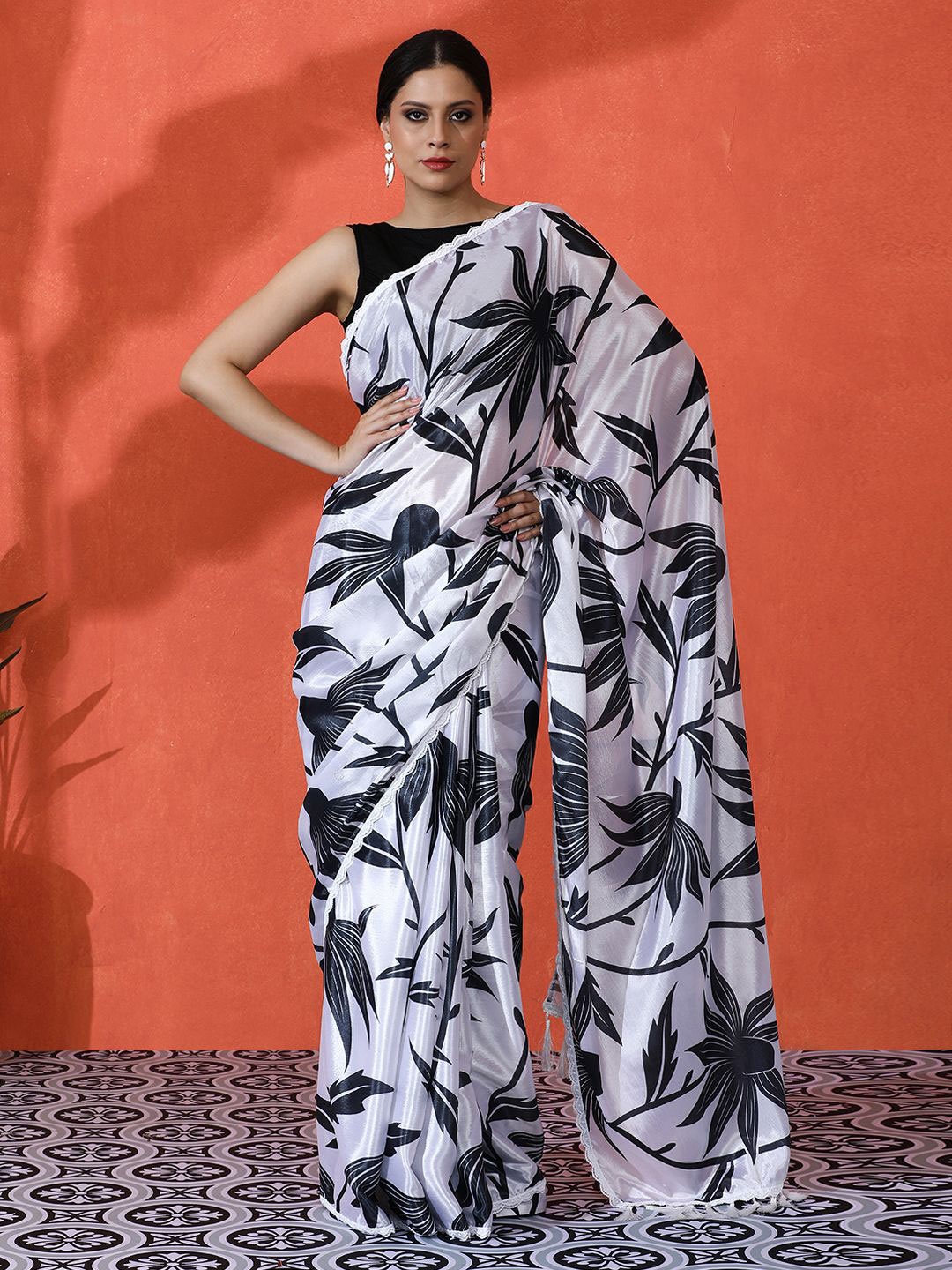 Sangria Embellished Floral Printed Digital Printed Satin Saree With Blouse Piece, White
Sangria Embellished Floral Printed Digital Printed Satin Saree With Blouse Piece, White