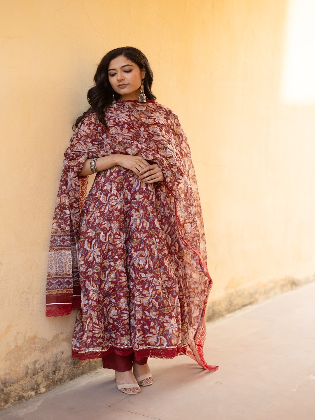 ASRUMO Women Floral Printed Regular Aari Work Pure Cotton Kurta with Trousers & With Dupatta, Red
ASRUMO Women Floral Printed Regular Aari Work Pure Cotton Kurta with Trousers & With Dupatta, Red
